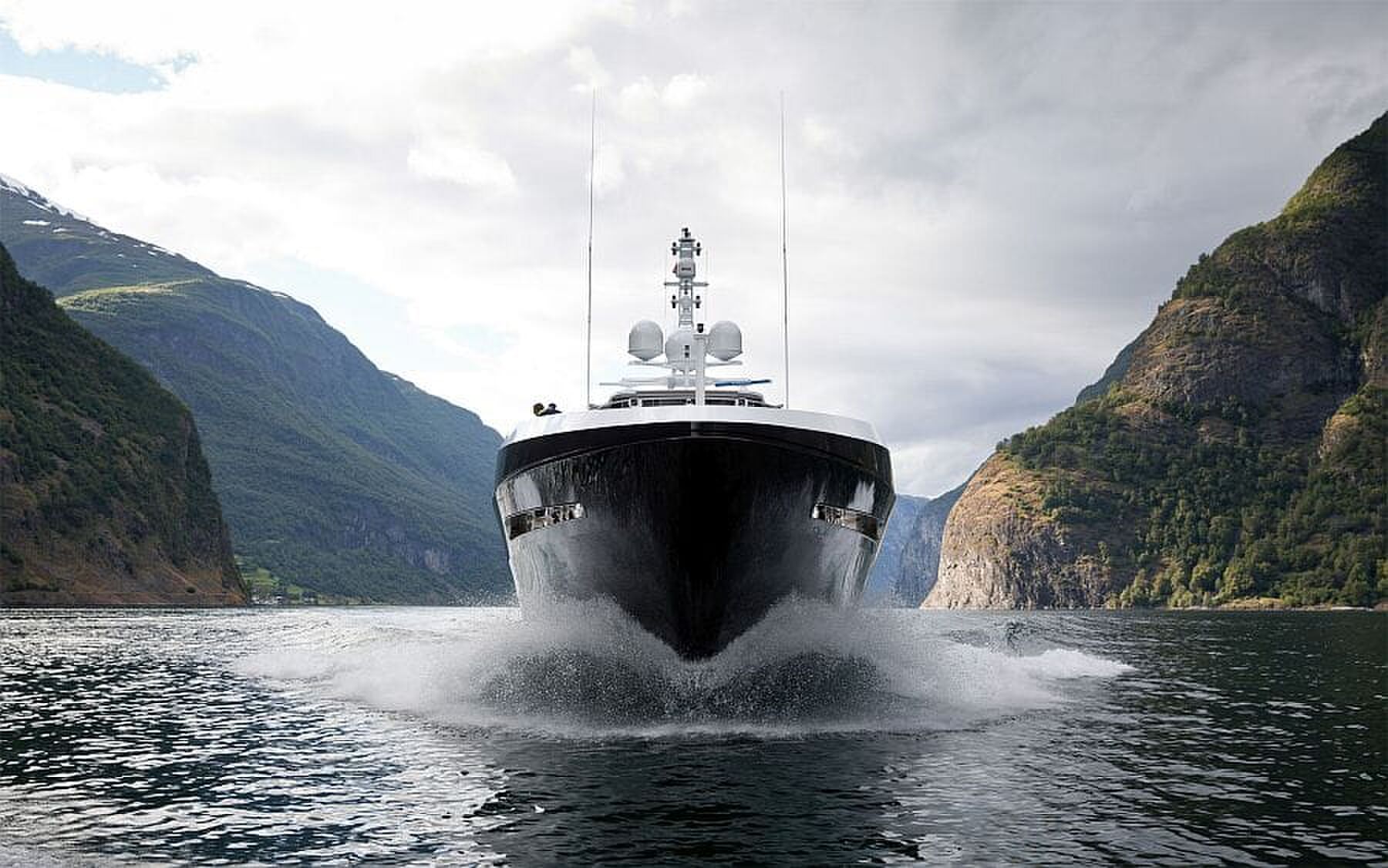 Heesen-Ann-G-4