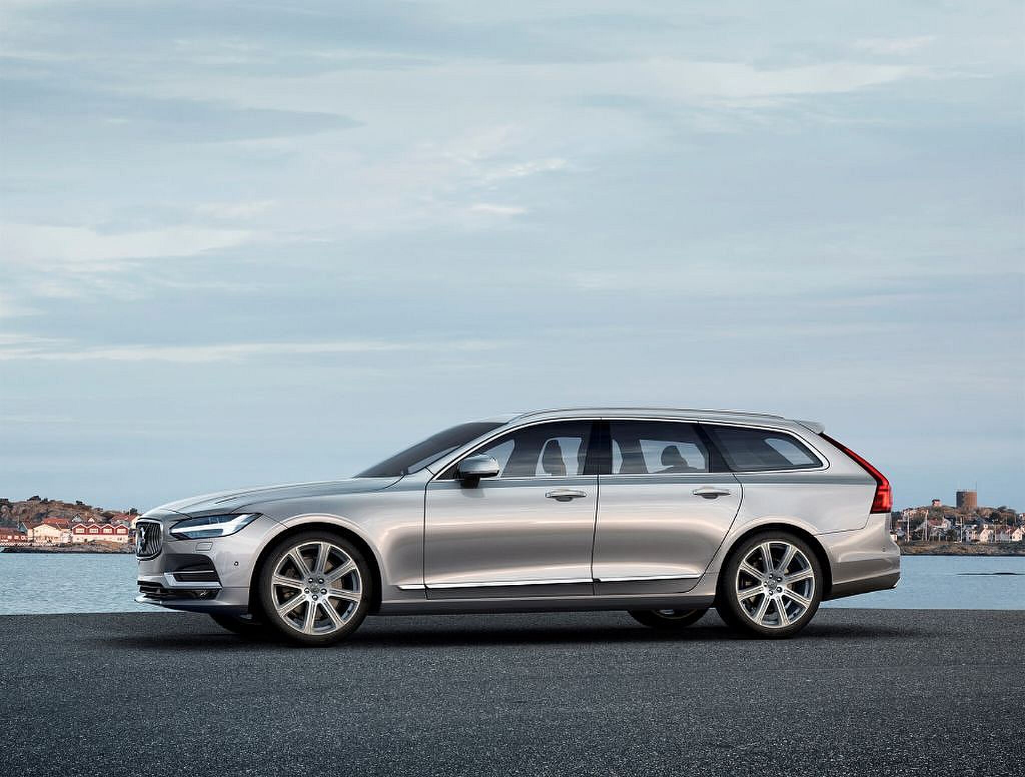 174177_Volvo_V90_Location_Profile