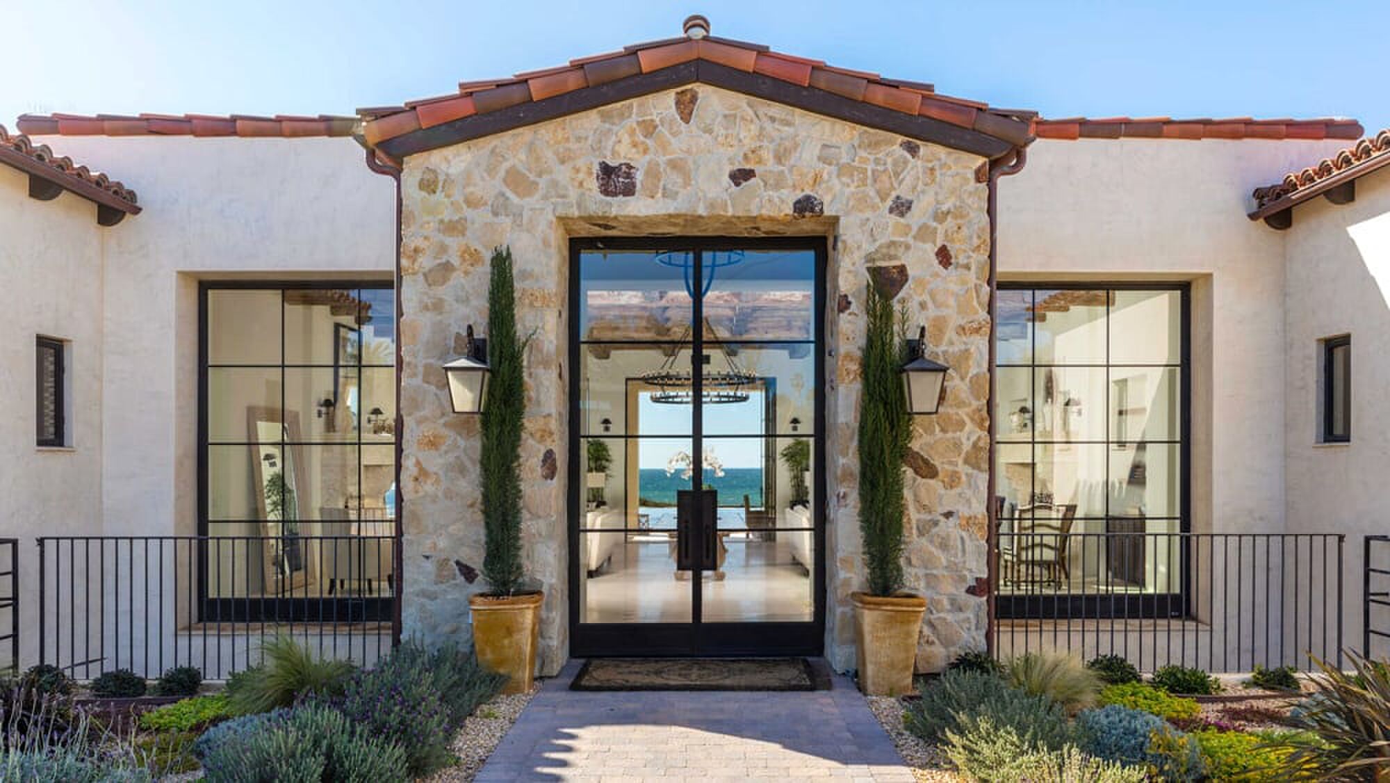 Malibu residence zuma beach Pure Luxe