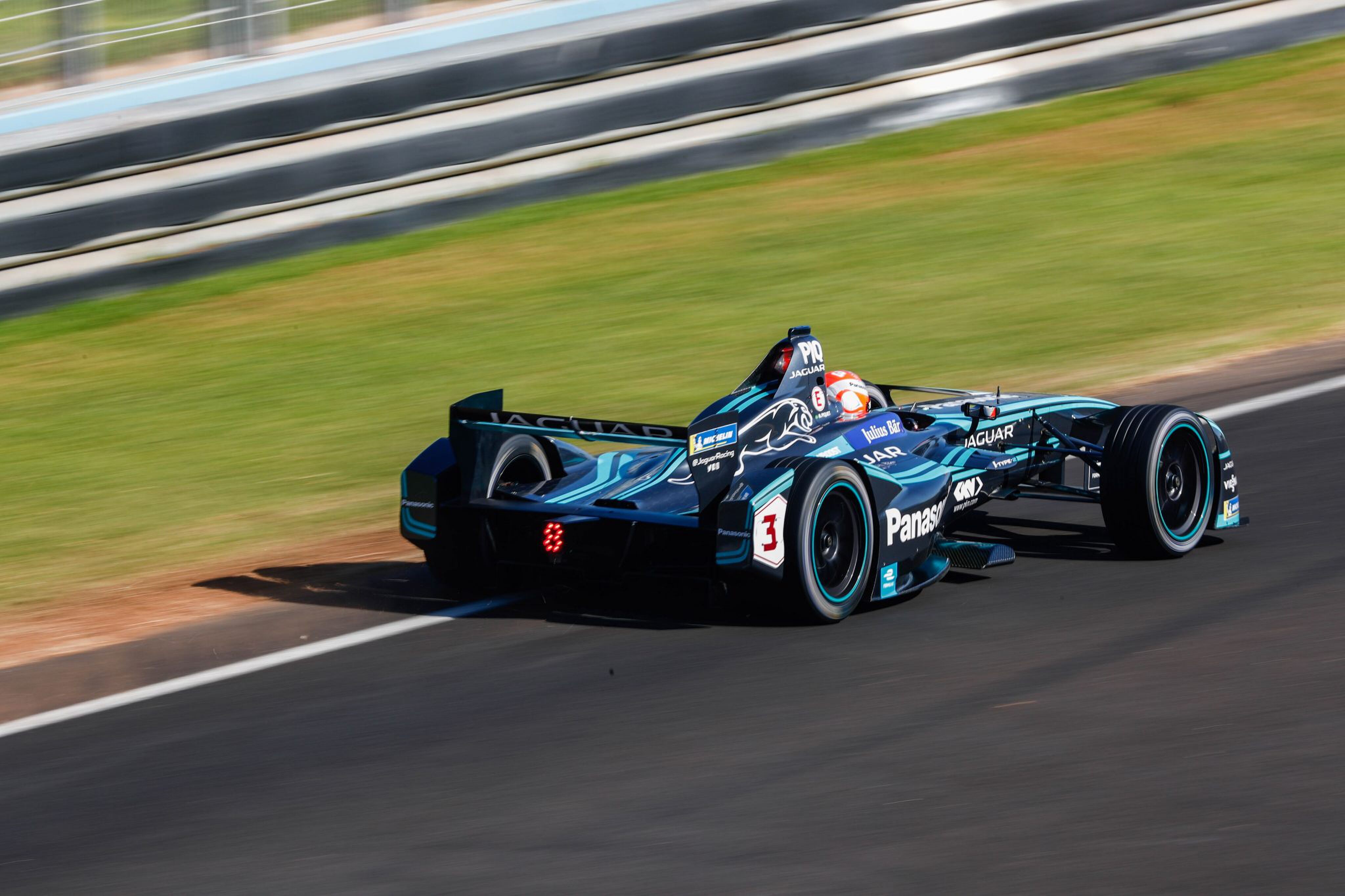 Panasonic Jaguar Racing Nelson Piquet Jr. Jaguar I-type 2 Pure Luxe