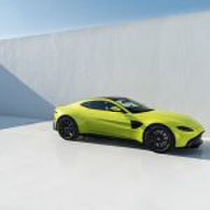 nieuwe aston martin vantage Pure Luxe