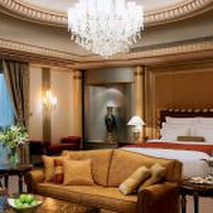 Ritz carlton hotel Riyad is nu een gevangenis Pure Luxe