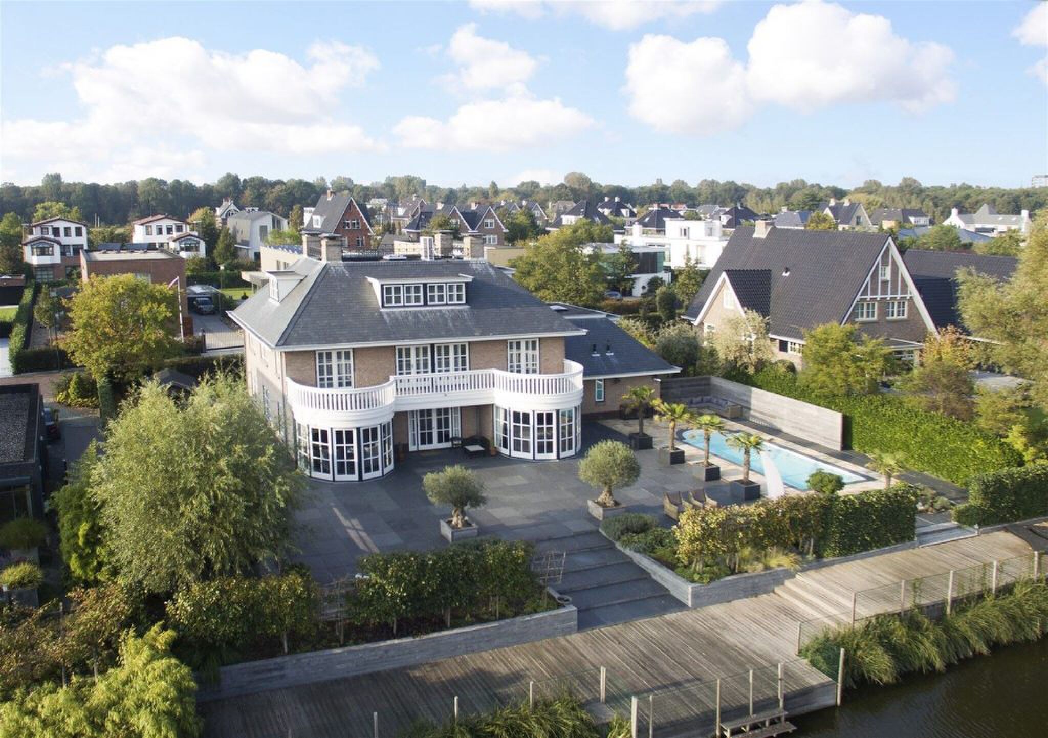 luxueuze villa den haag madestein Gravin Magteldlaan Pure Luxe