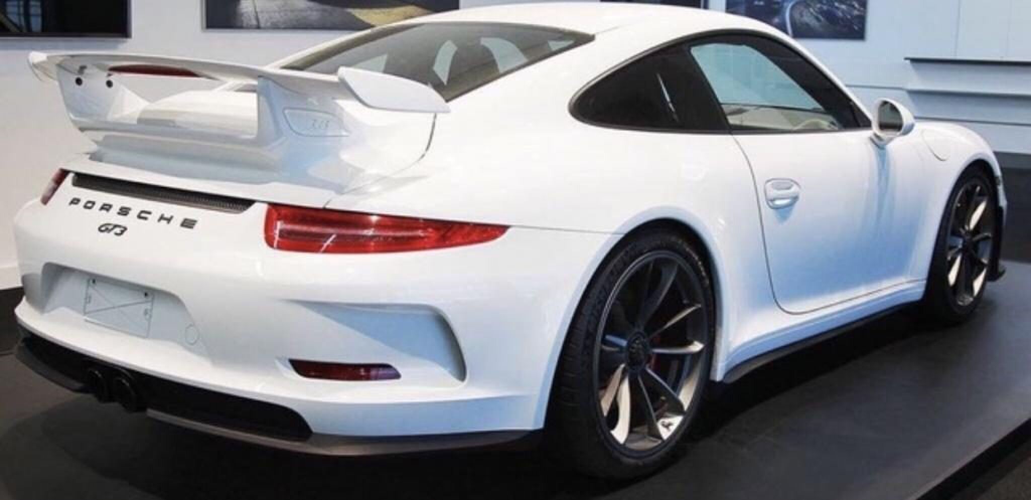 18 stuks Porsche 911 3.8 GT3 marktplaats Pure Luxe