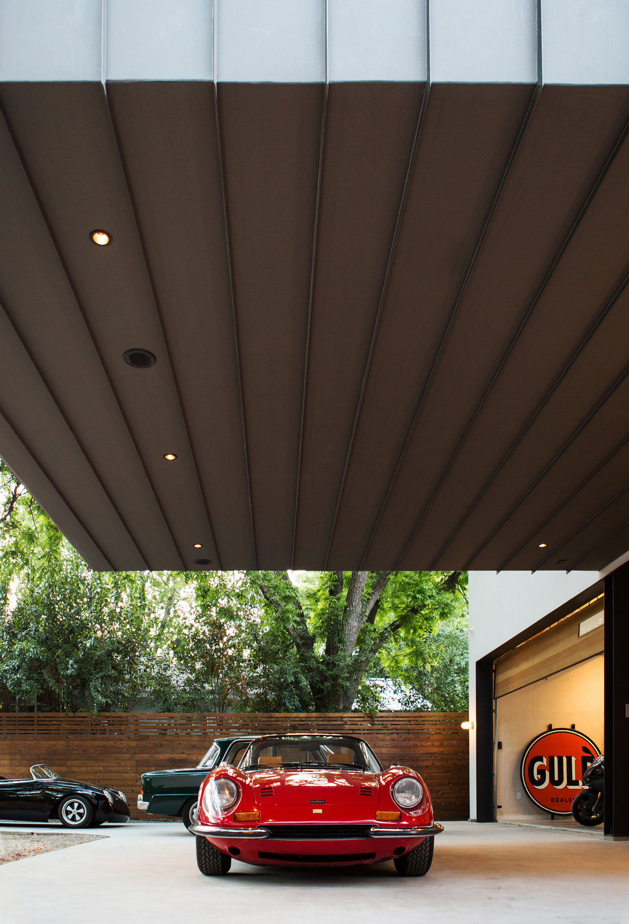 dit is de droomwoning van iedere autoliefhebber in Austin Texas Pure Luxe