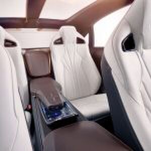 dit is de nieuwe lexus lf-1 limitless crossover Pure Luxe