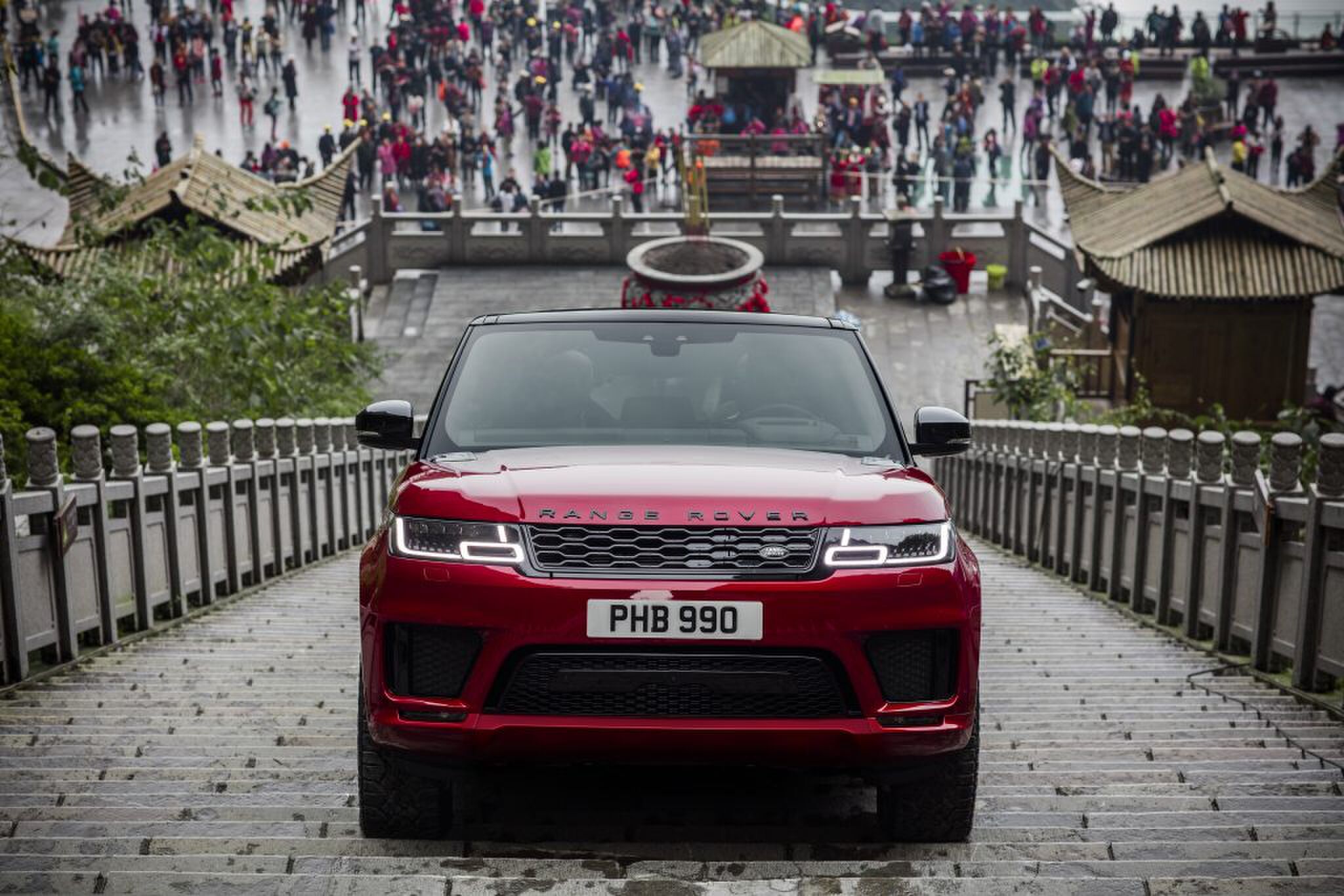 range rover sport phev dragon challenge land rover Pure Luxe