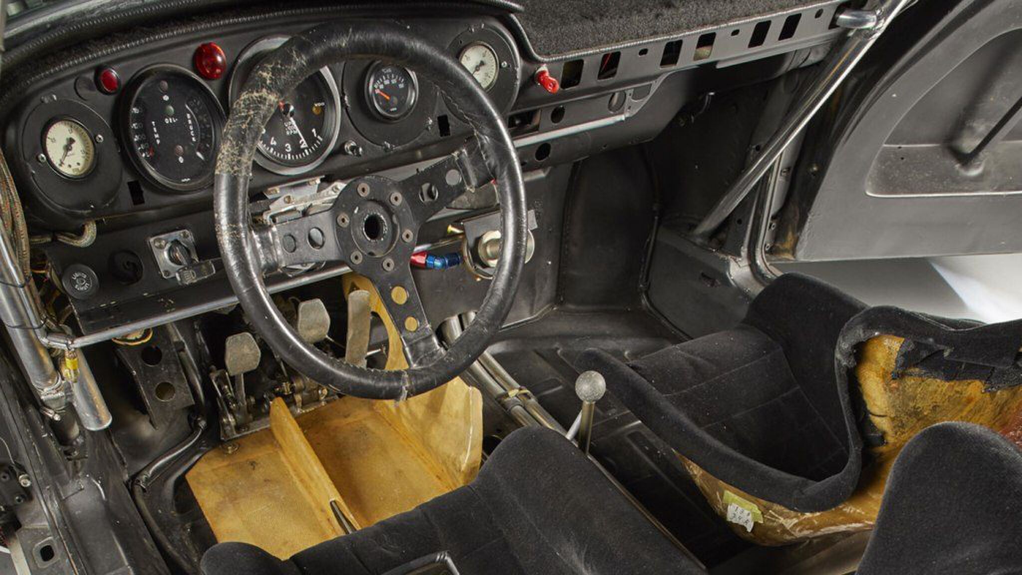 Porsche 911 RSR 2.1 Turbo R13 raceauto Pure Luxe