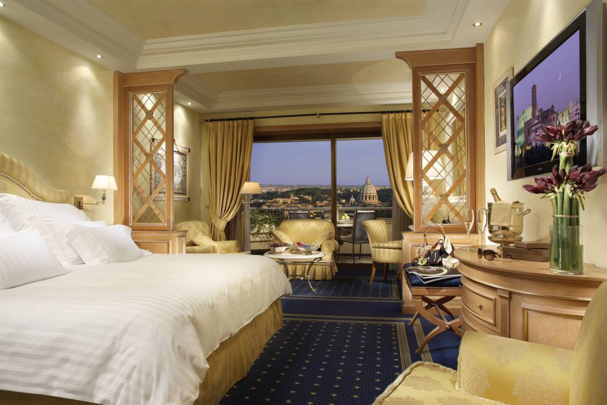 hotelkamer uitzicht hotel stad Pure Luxe