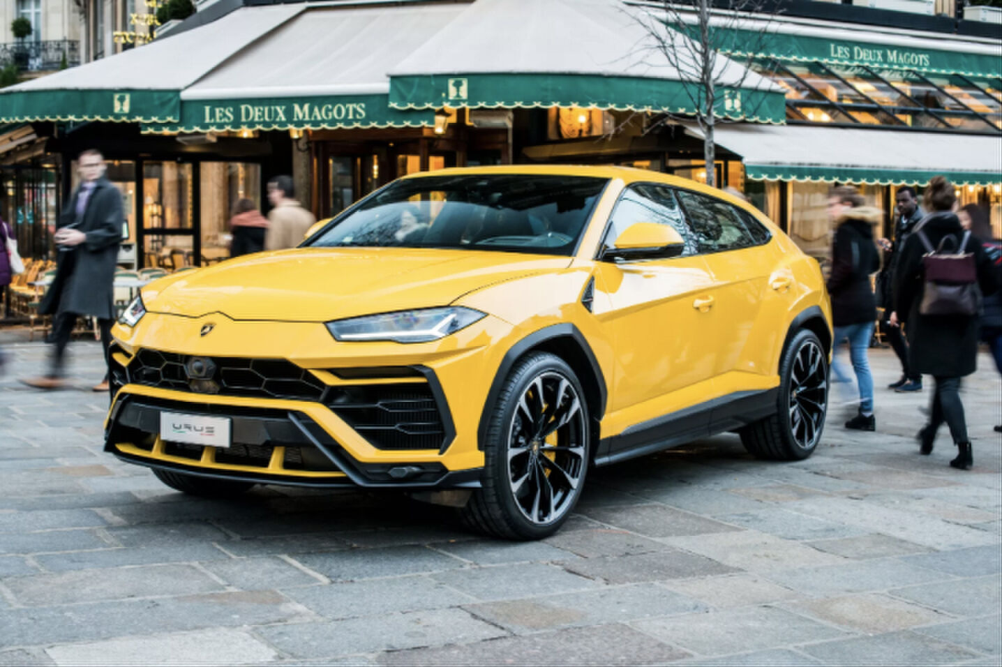 lamborghini urus fotoshoot parijs fotograaf Pure Luxe