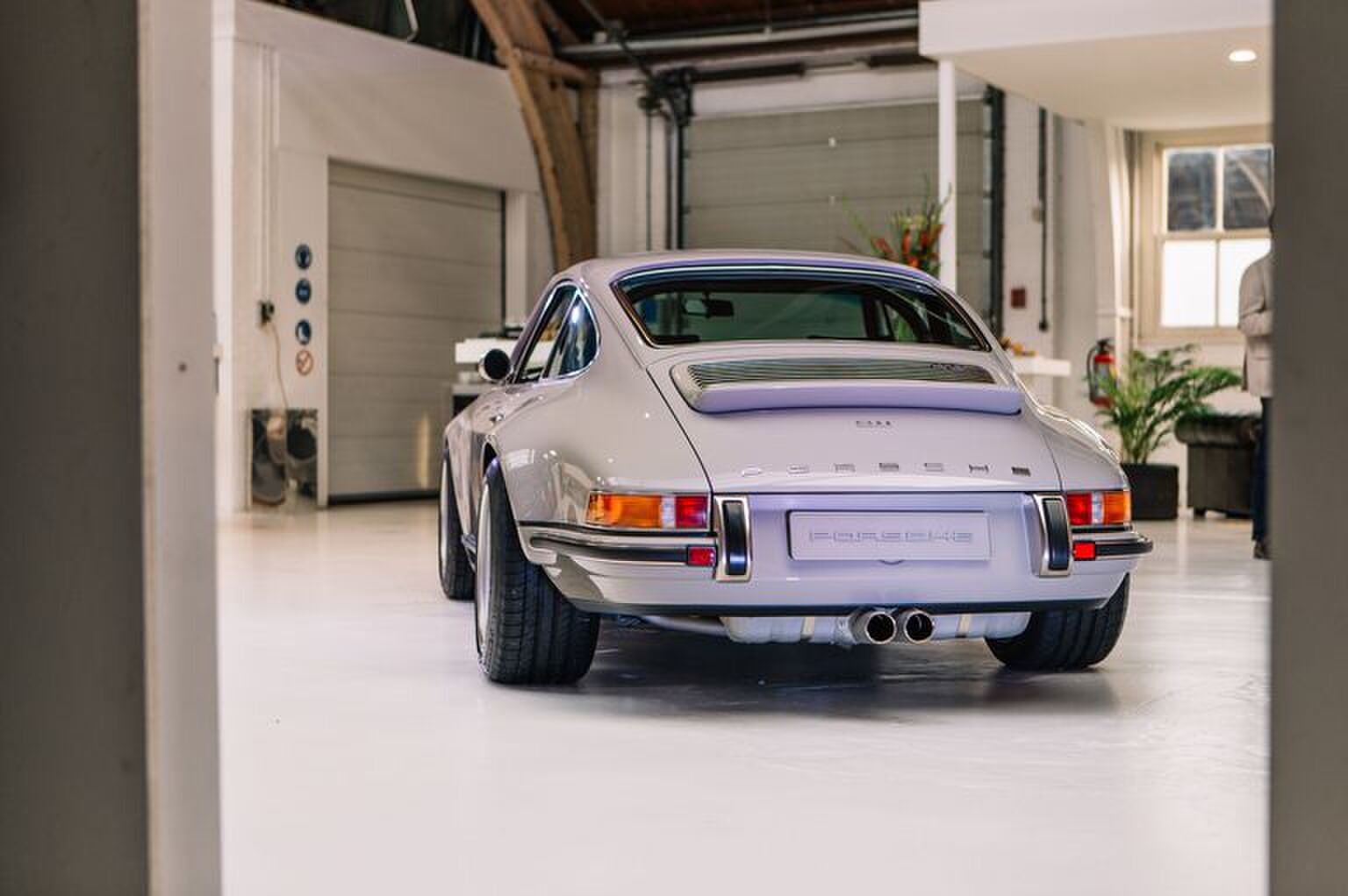 porsche 911 singer vehicle design amsterdam commission Pure Luxe