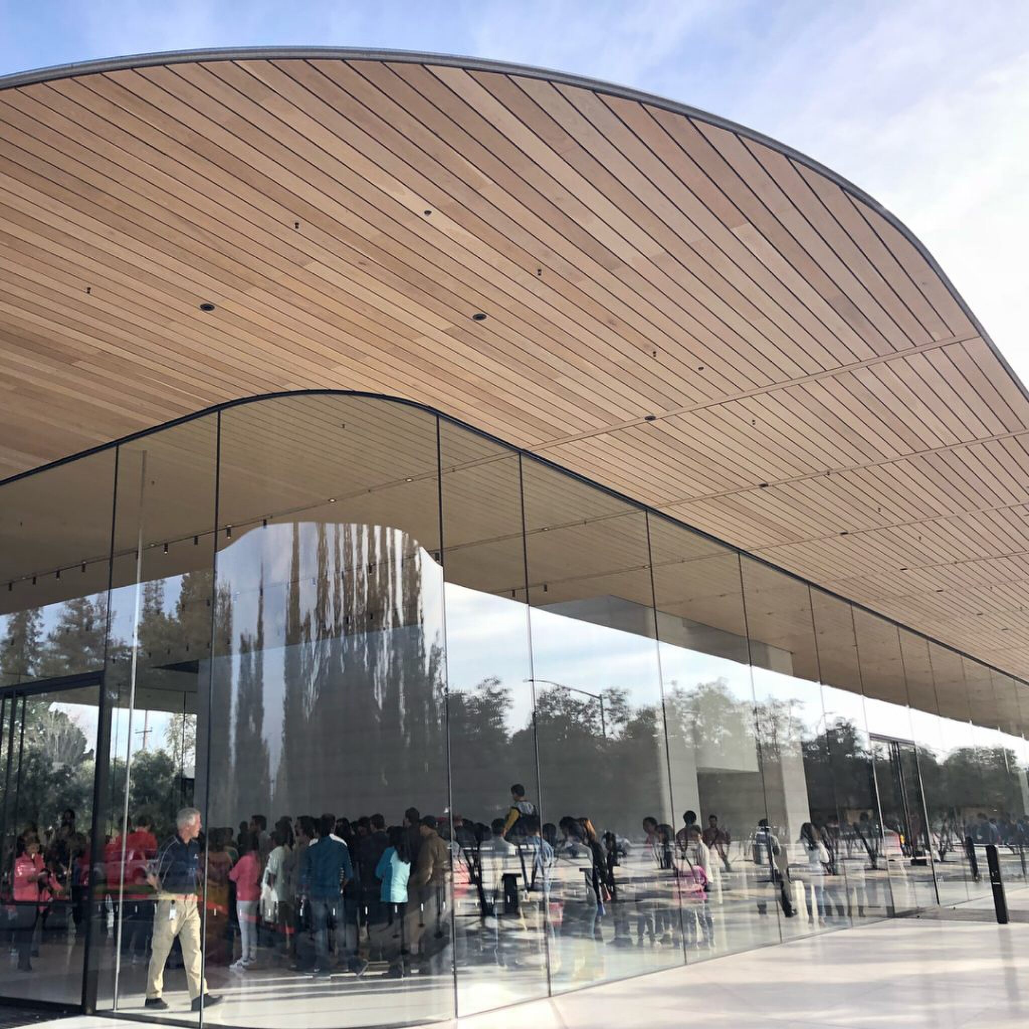 apple hoofdkantoor cupertino headquarters ongelukken Pure Luxe