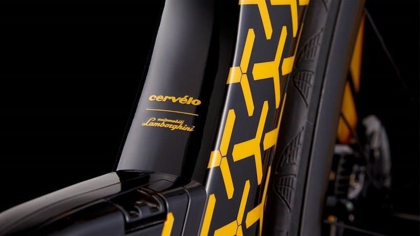 lamborghini cerv&eacute;lo fiets triatlon autoshow gen&egrave;ve Pure Luxe