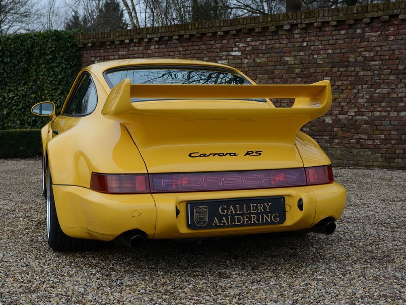 porsche 911 964 RS 3.8 Gallery Aaldering Brummen Pure Luxe