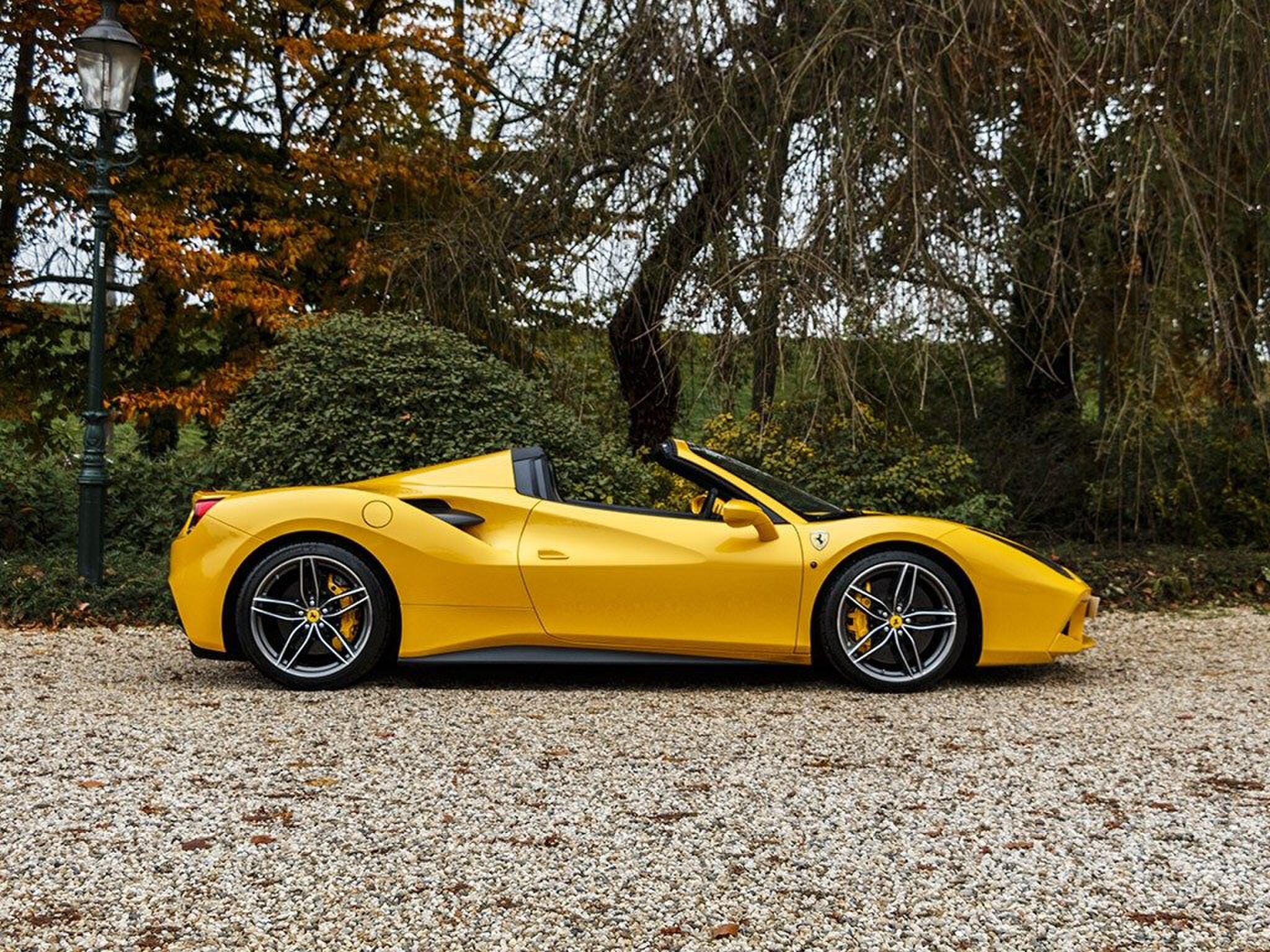 ferrari 488 gtb spider auto supercar hoefnagels Geleen Pure Luxe