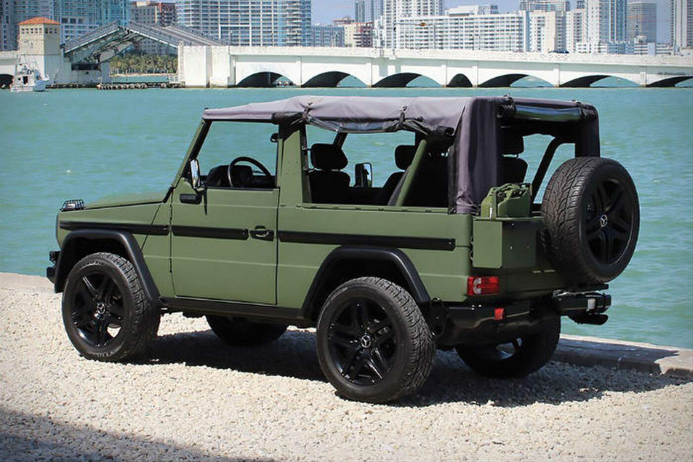 mercedes-benz g-klasse rm sotheby's veiling fort lauderdale Pure Luxe