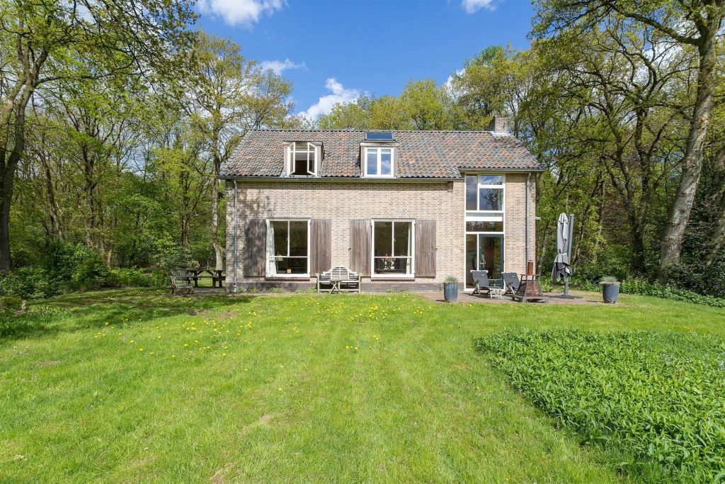 huis garderen gelderland 10 miljoen perceel Pure Luxe