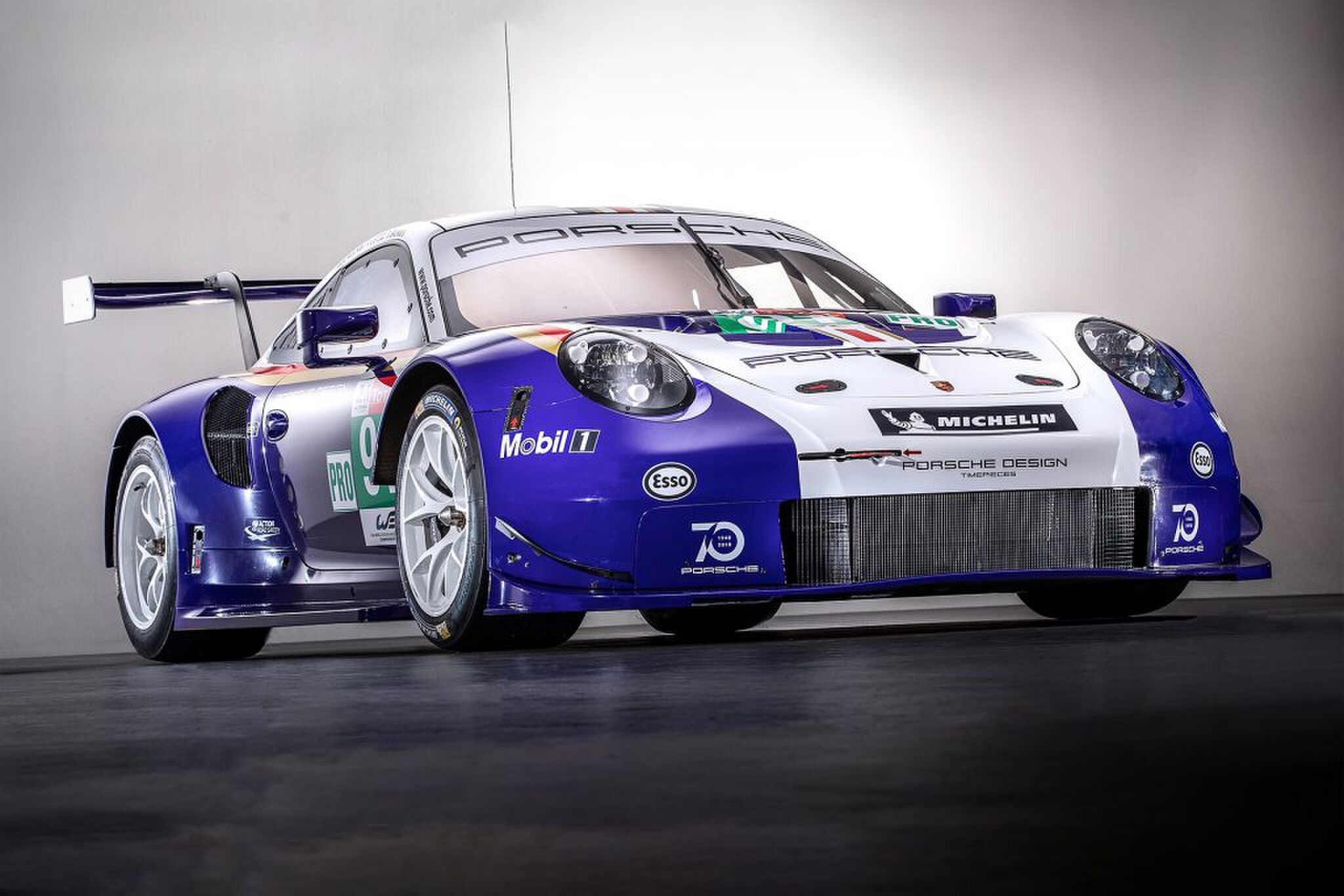 porsche 911 rsr le mans auto race Pure Luxe