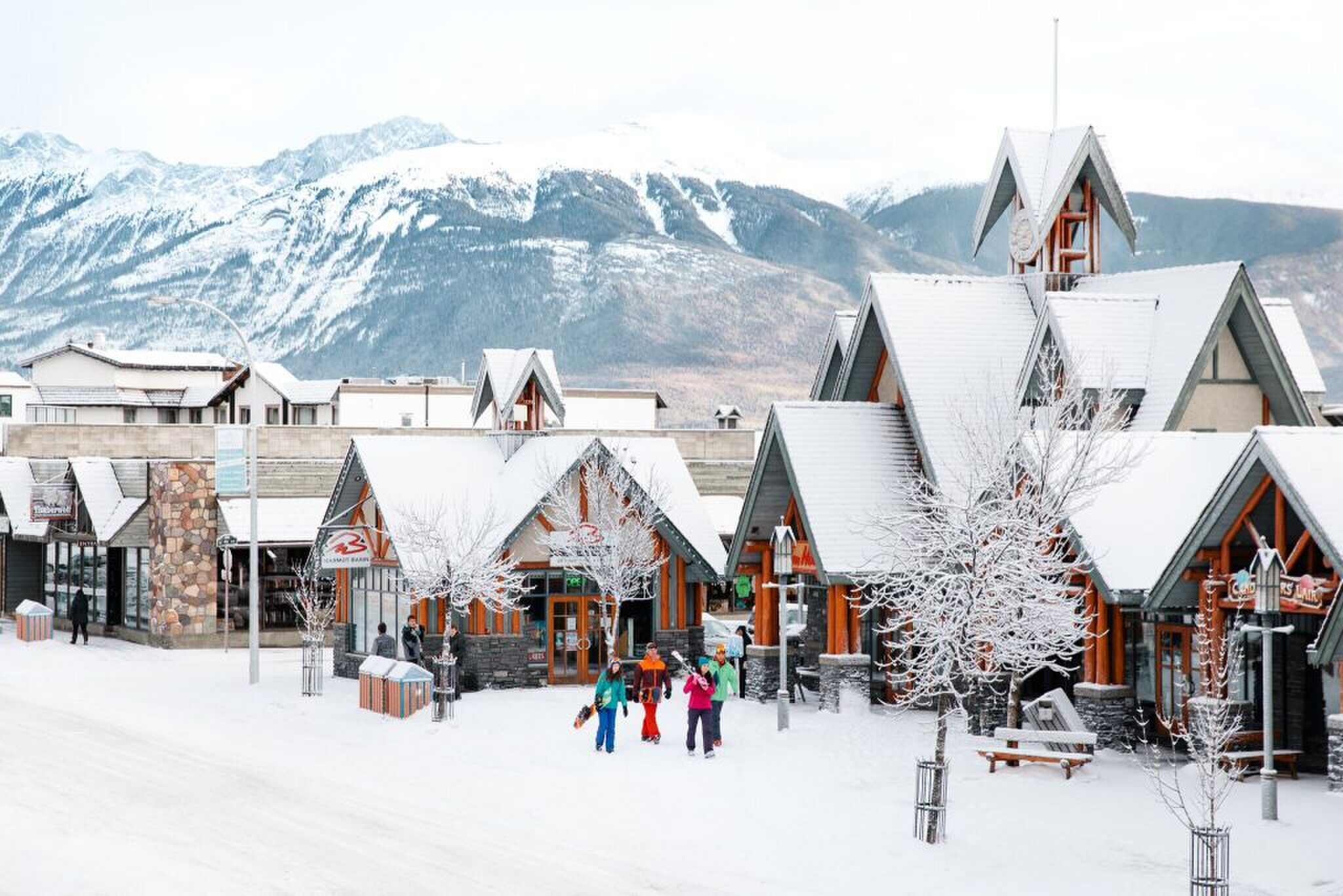 wintersport canada edmonton jasper rocky mountains Pure Luxe
