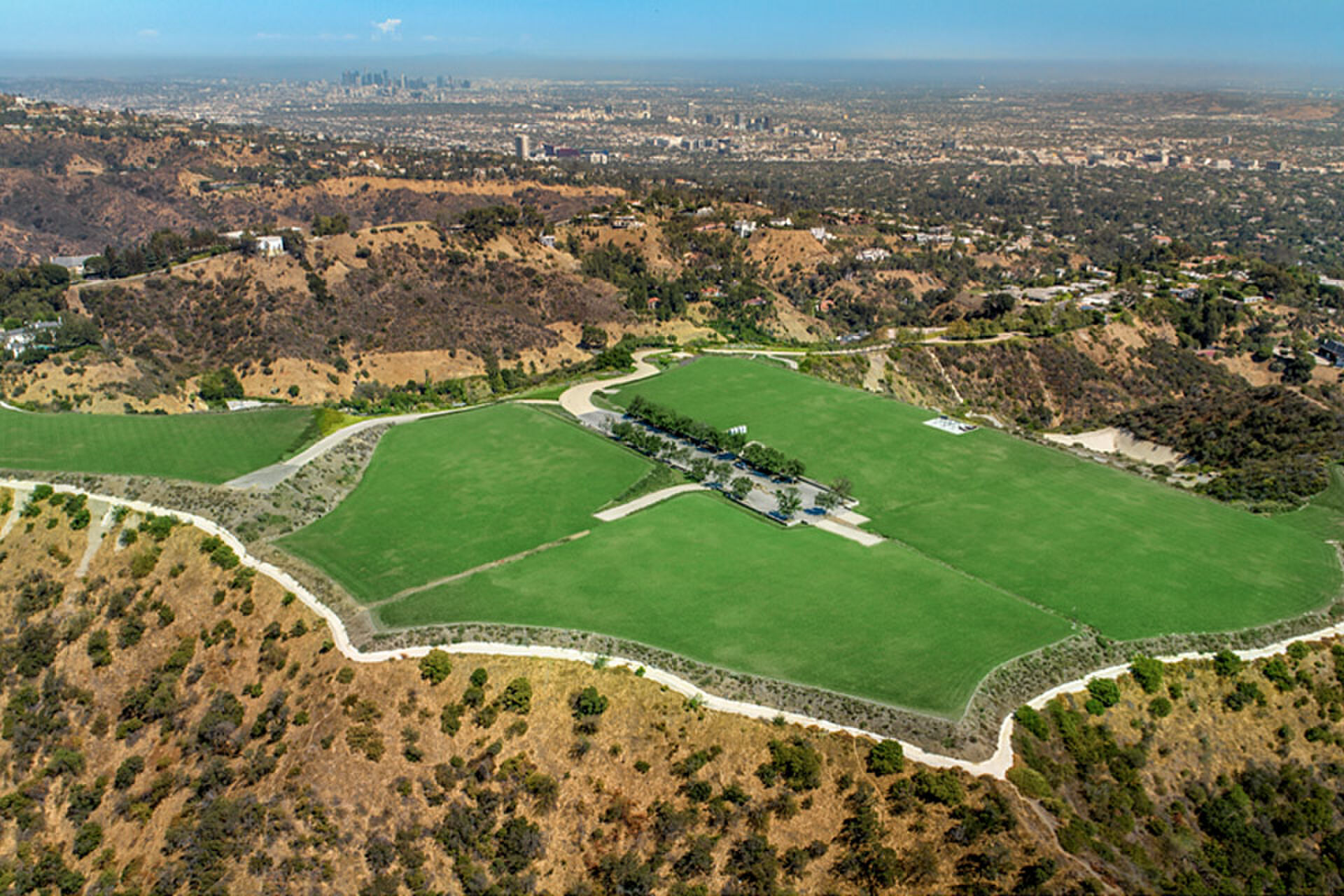 beverly hills grond makelaar aaron kirman Pure Luxe