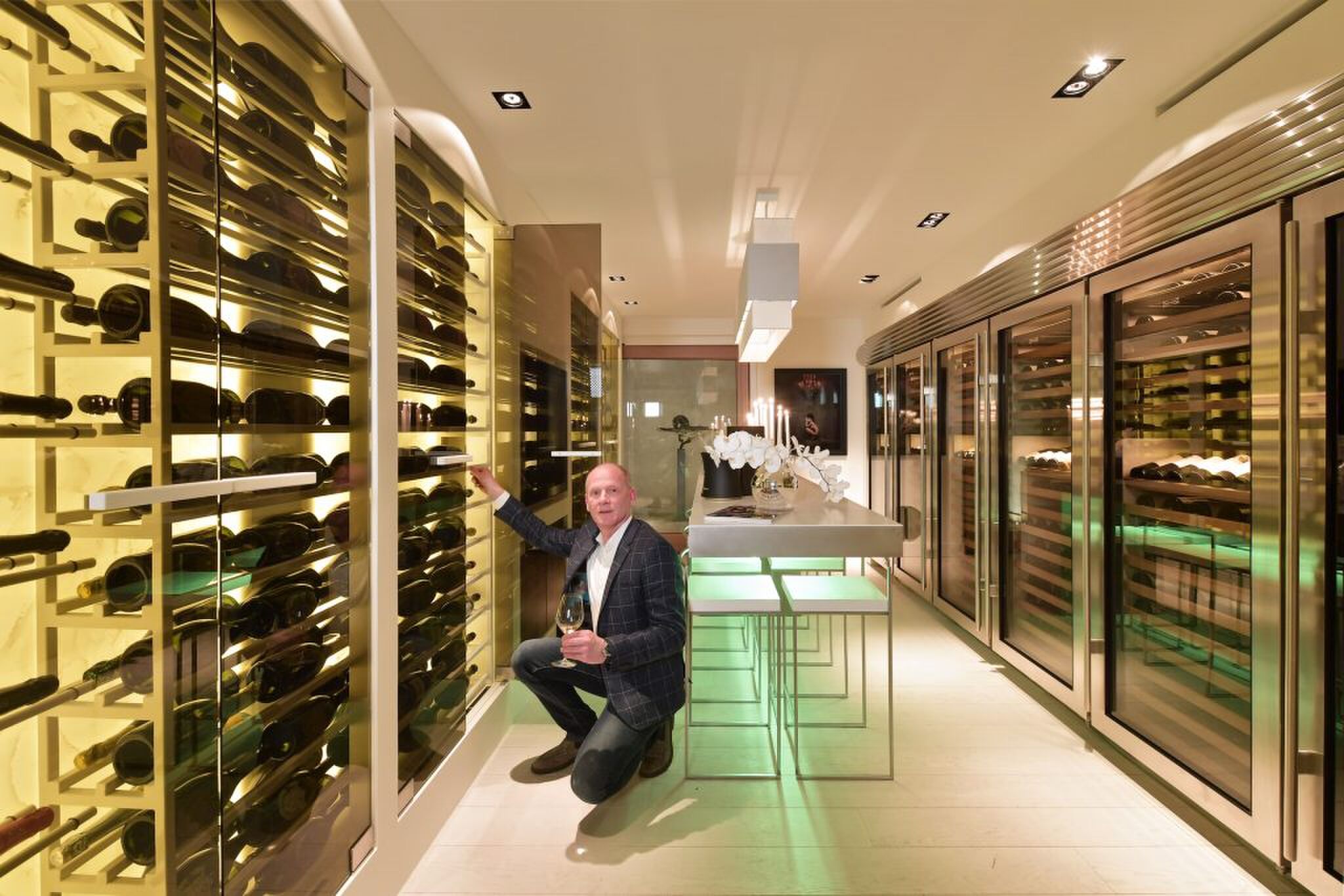 RMR Interieurbouw klimaatkast champagne Pure Luxe