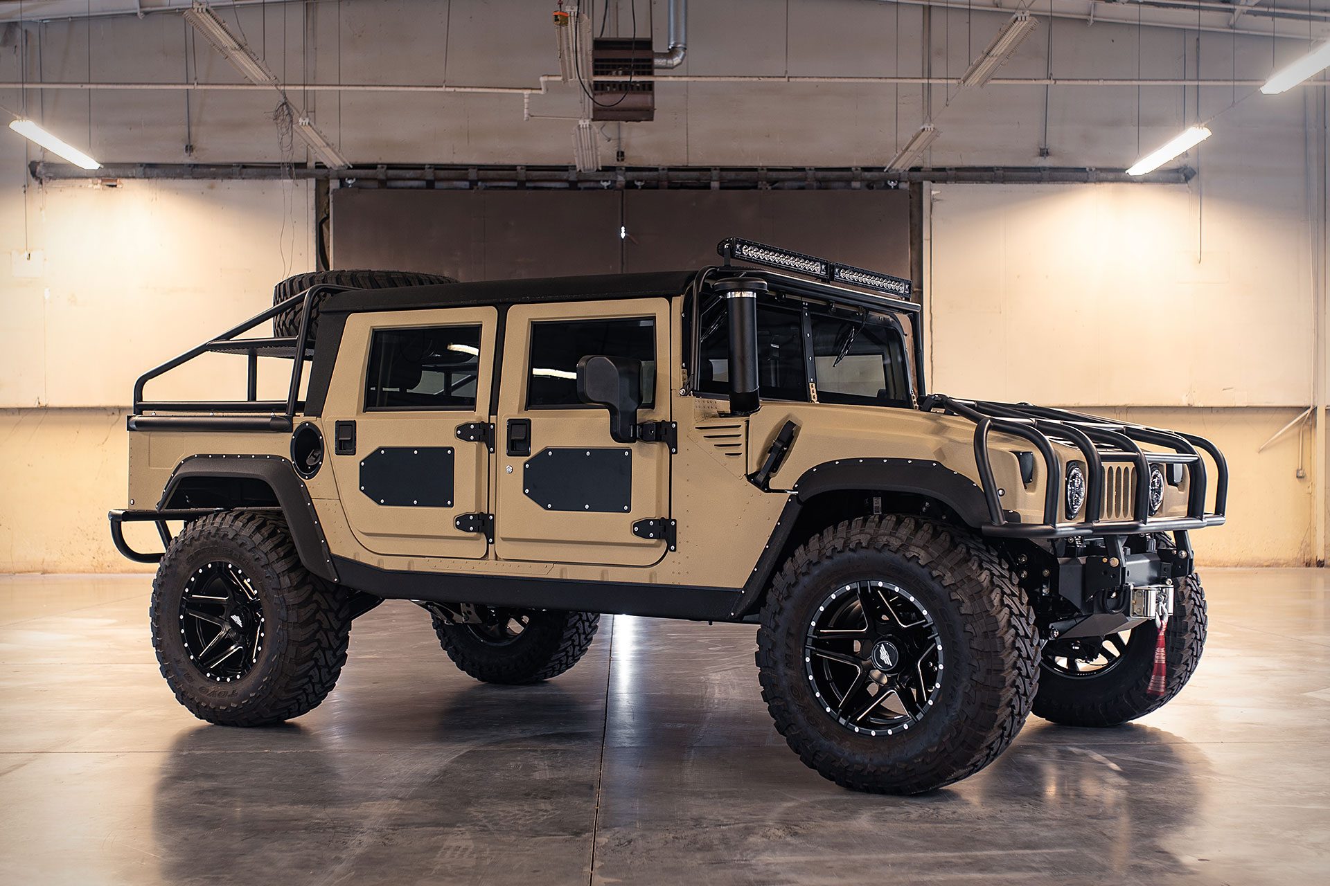 Hummer H1 Mil-spec baja SUV Pure Luxe