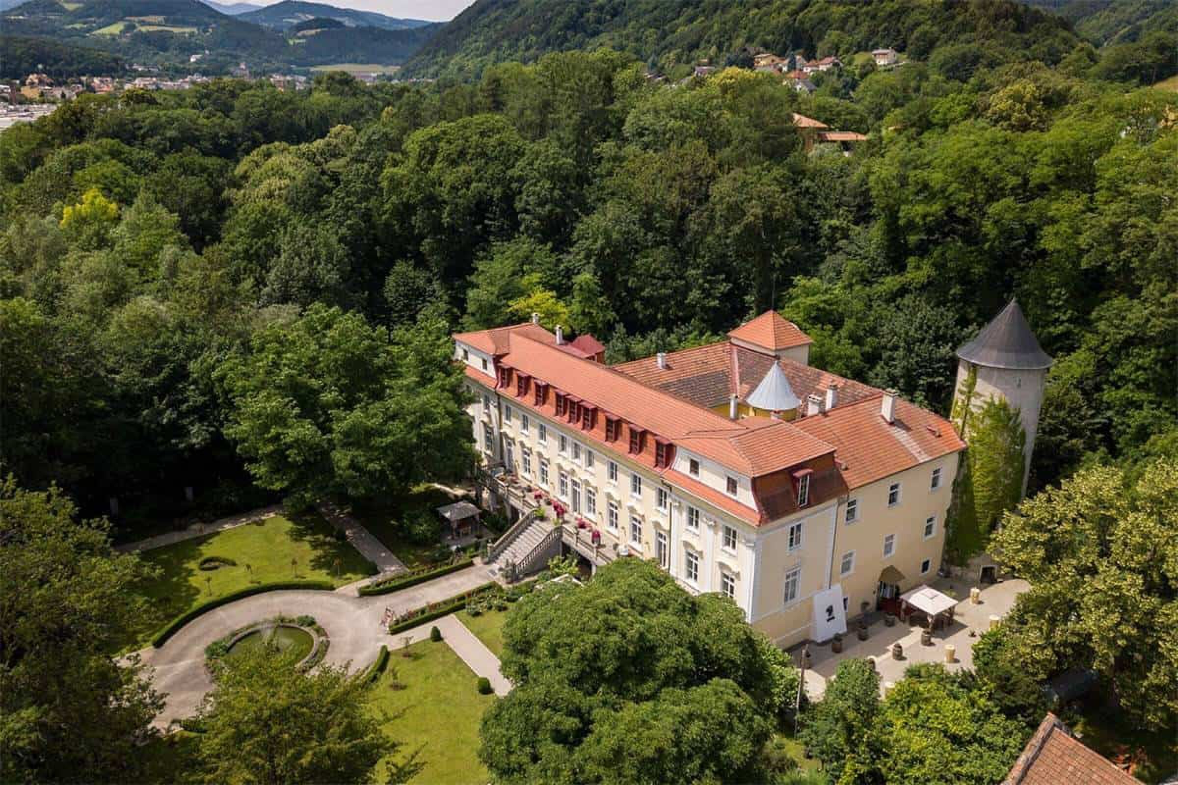 Mozart's Last Castle Pure Luxe