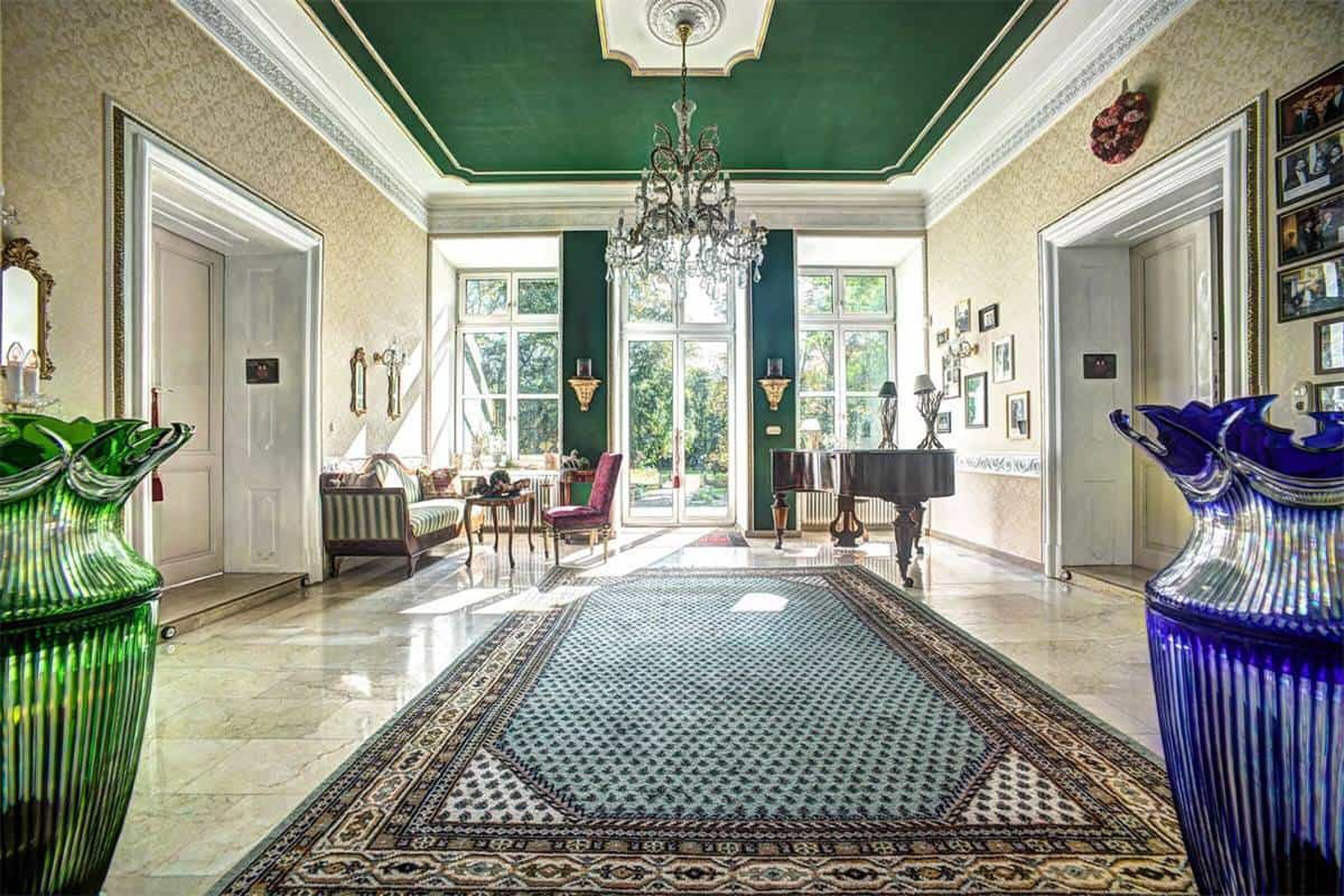 Mozart's Last Castle Pure Luxe