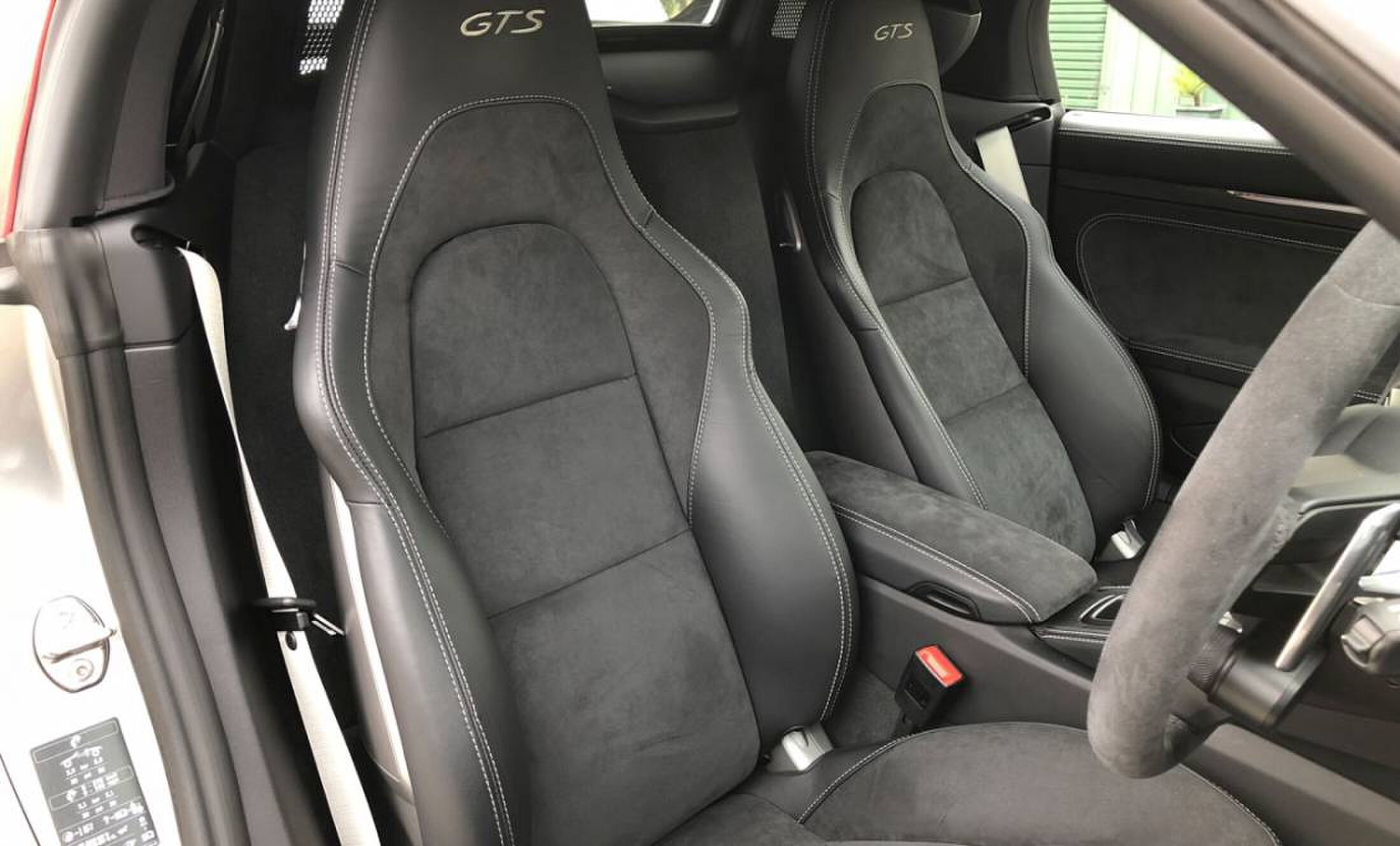 porsche boxter PURE LUXE