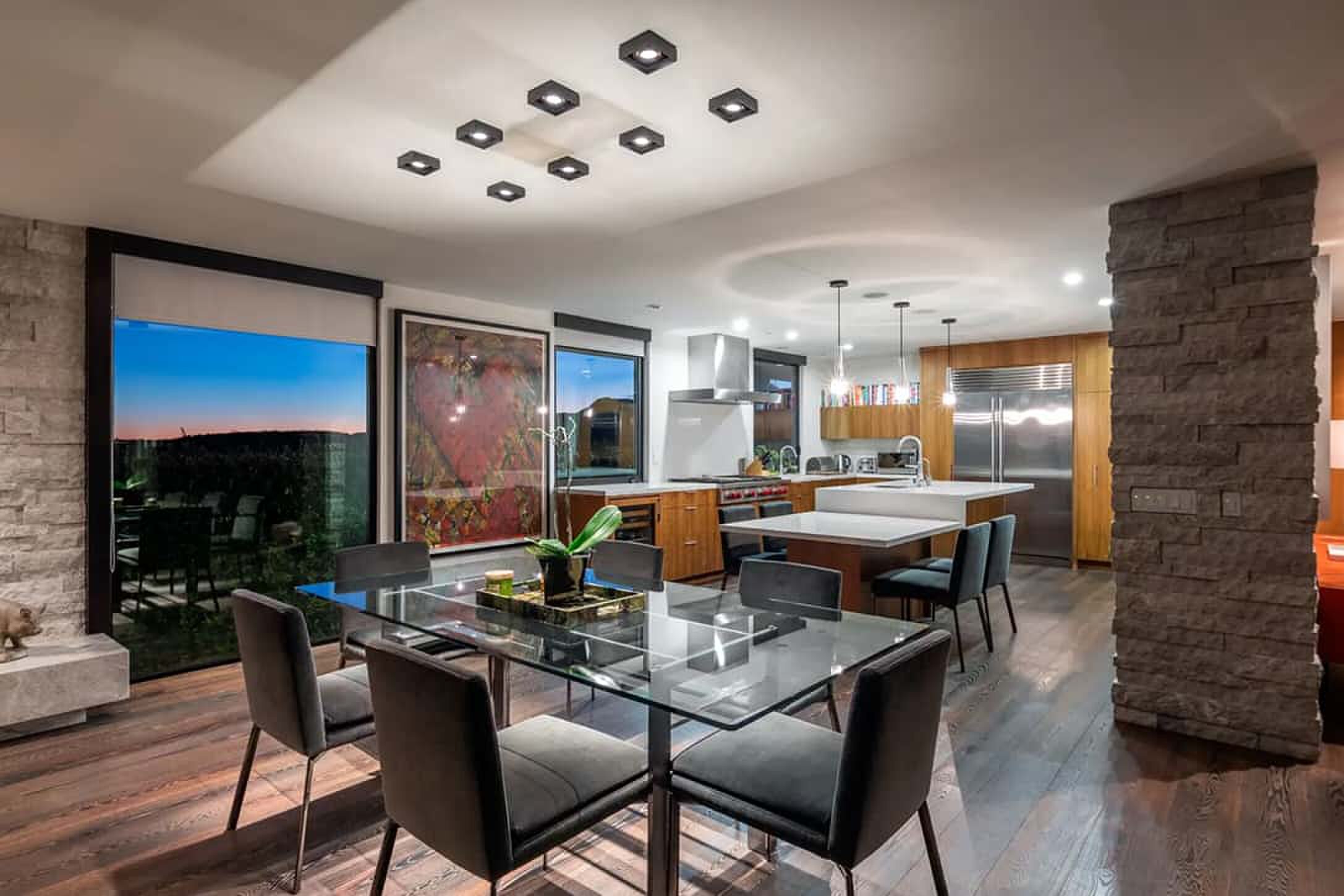 elon musk woning los angeles brentwood Pure Luxe