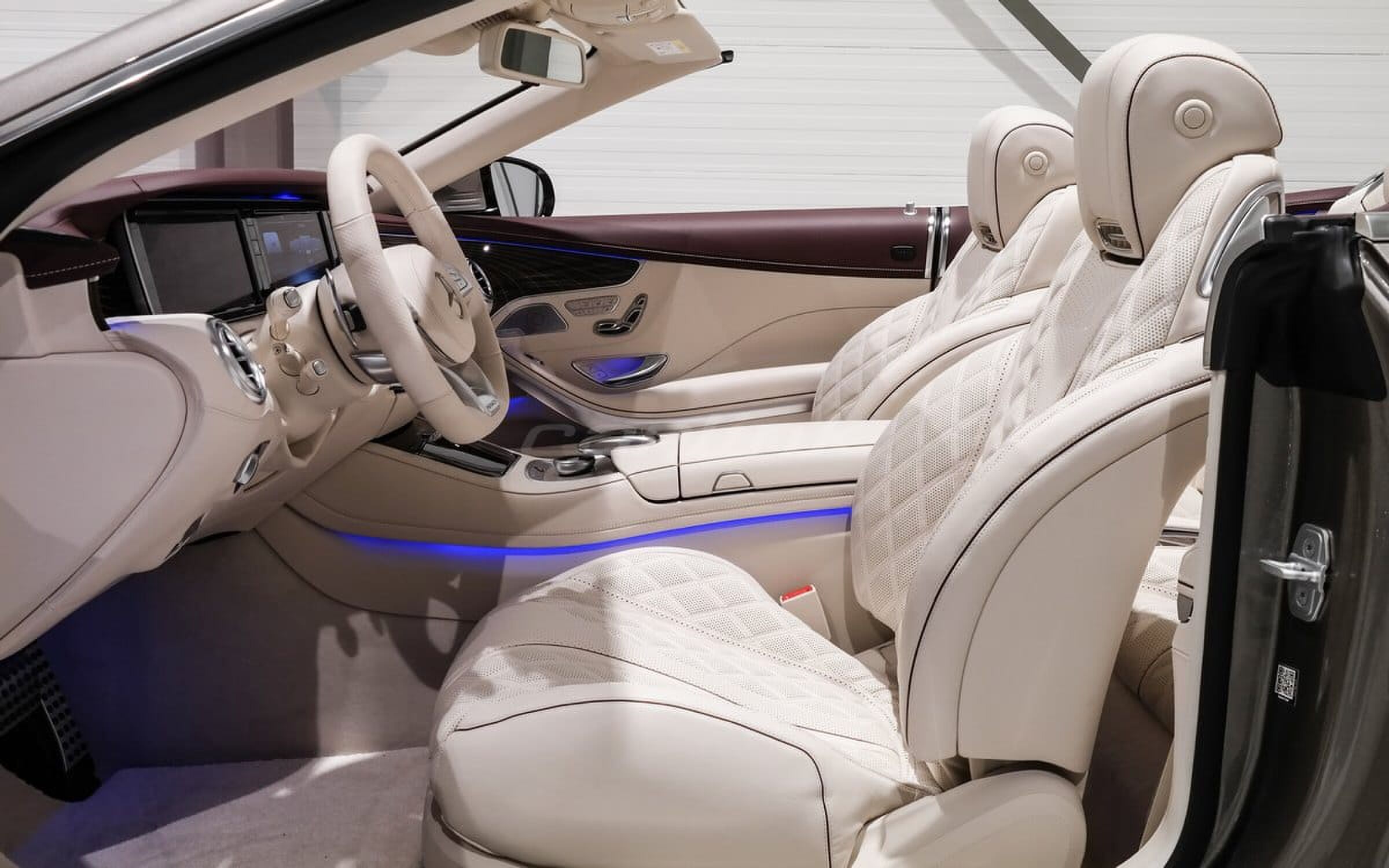 mercedes-benz maybach s 650 cabrio carlink international Pure Luxe