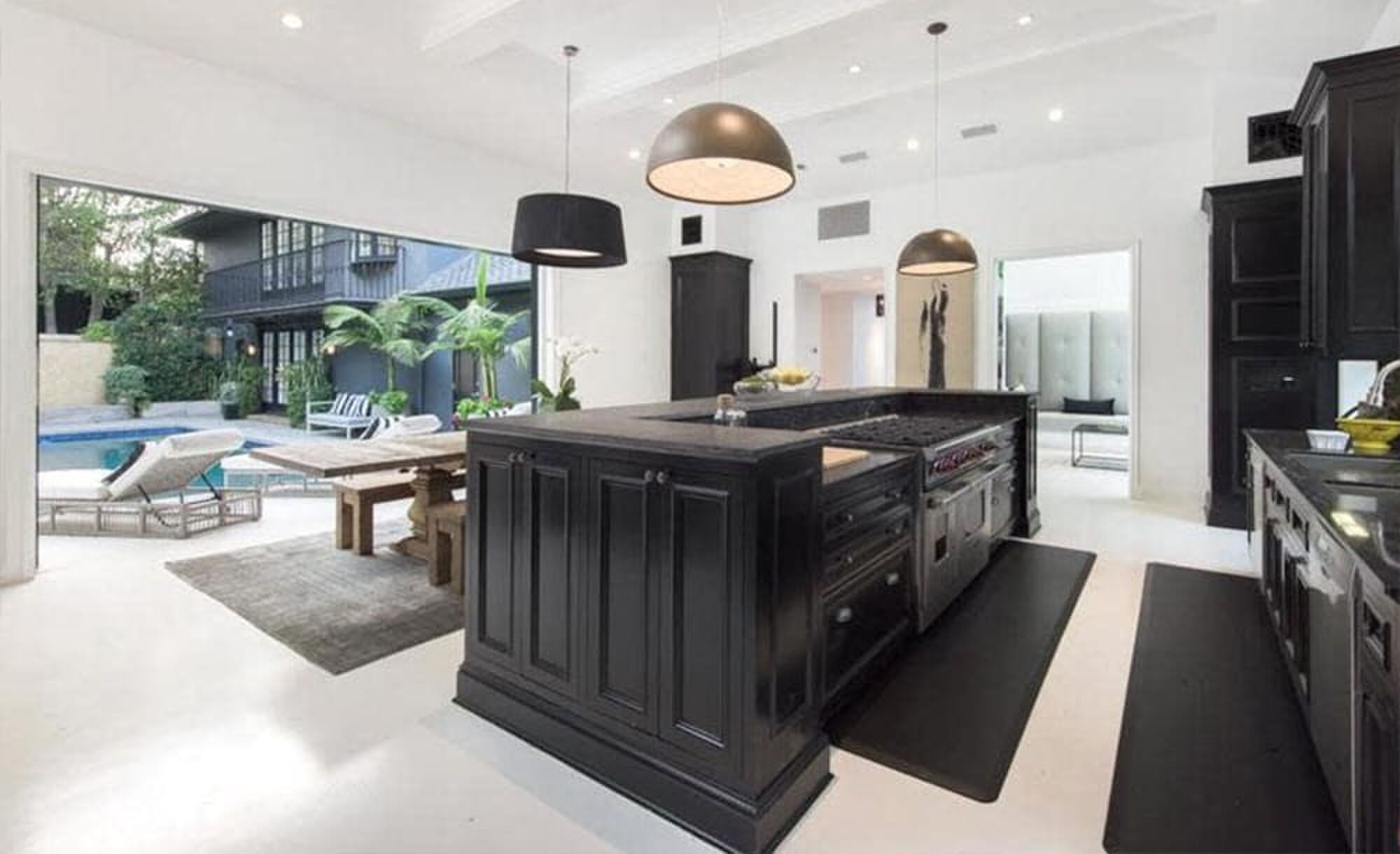 calvin harris woning los angeles hollywood hills Pure Luxe