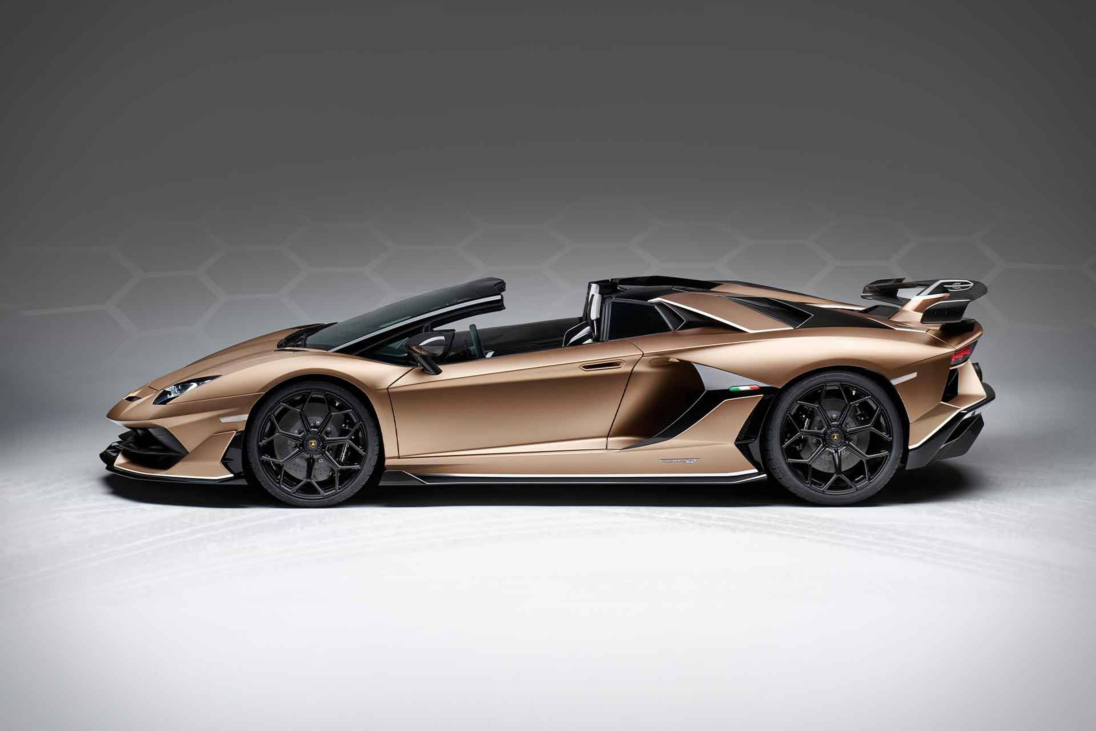 lamborghini aventador svj roadster Pure Luxe