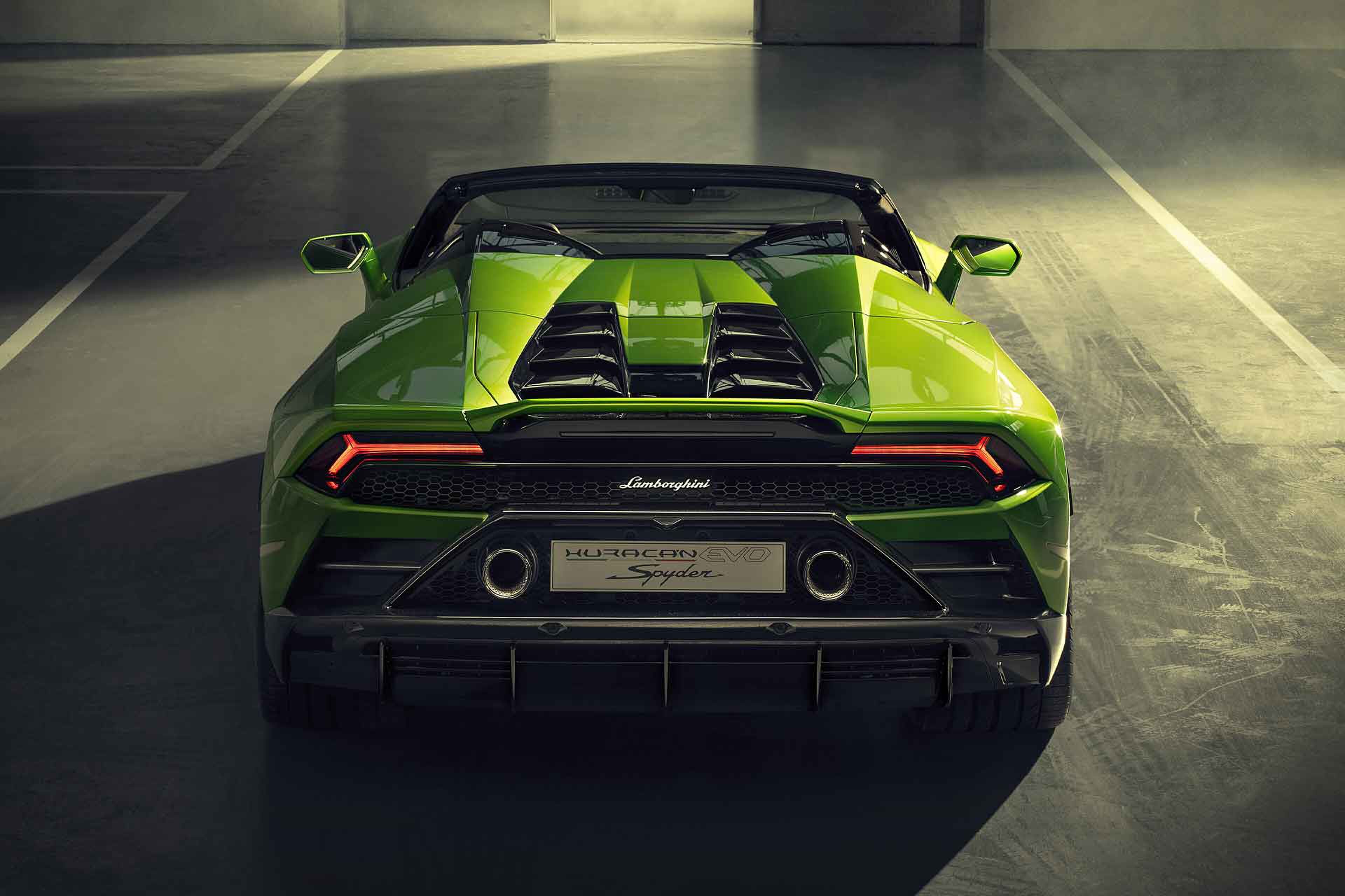 lamborghini huracán evo spyder supercar Pure Luxe