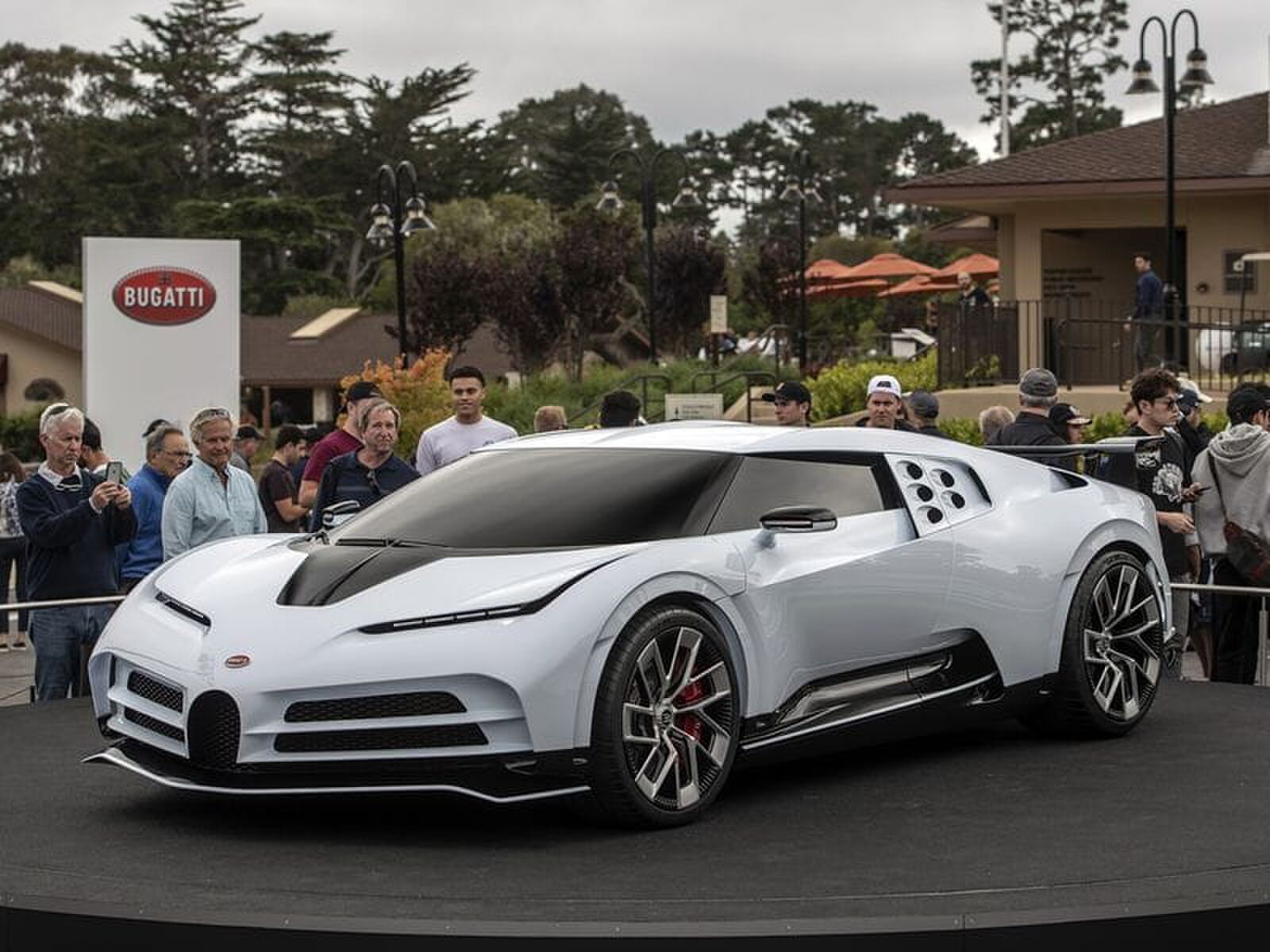 cristiano ronaldo bugatti centodieci supercar hypercar Pure Luxe