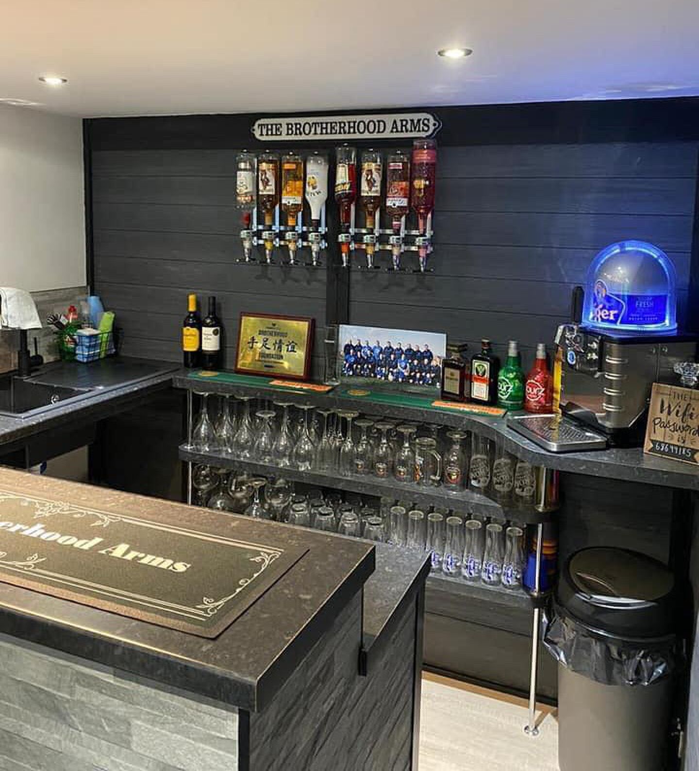 luxe sportbar