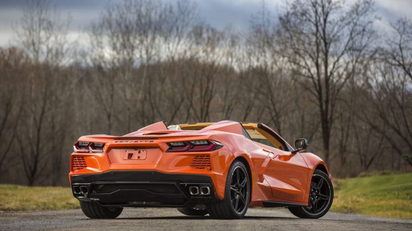 Corvette C8 2020-1
