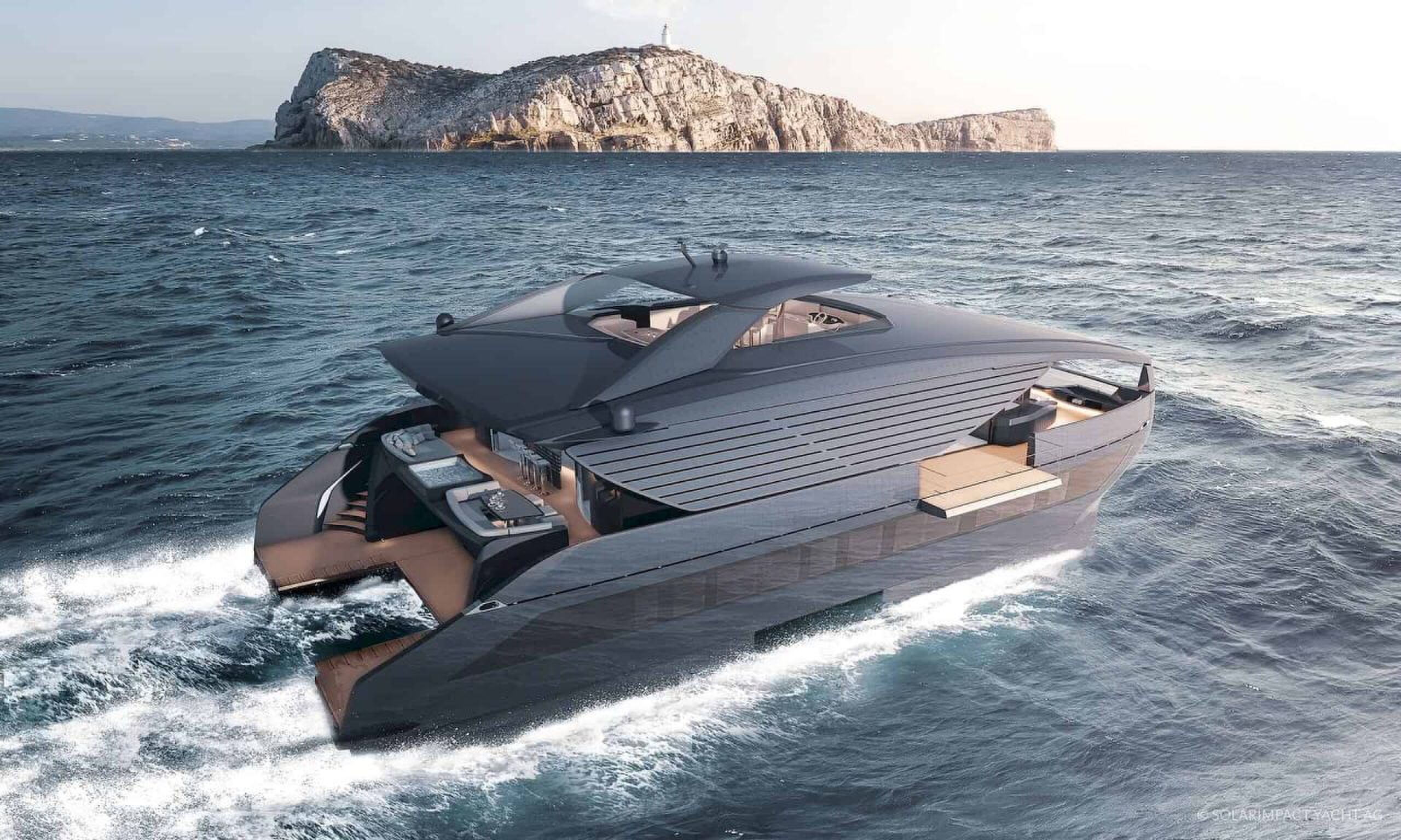 eerste luxe jacht