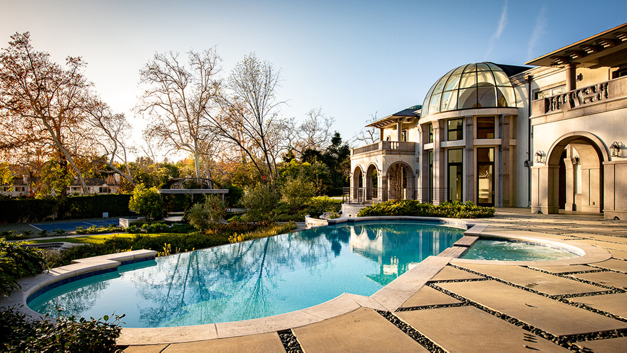 Playboy-Mansion-5