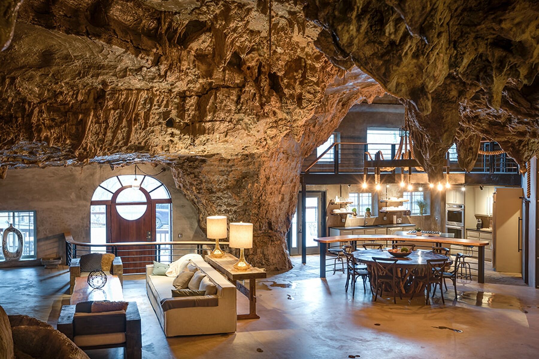 Beckham Creek Cave Lodge-9
