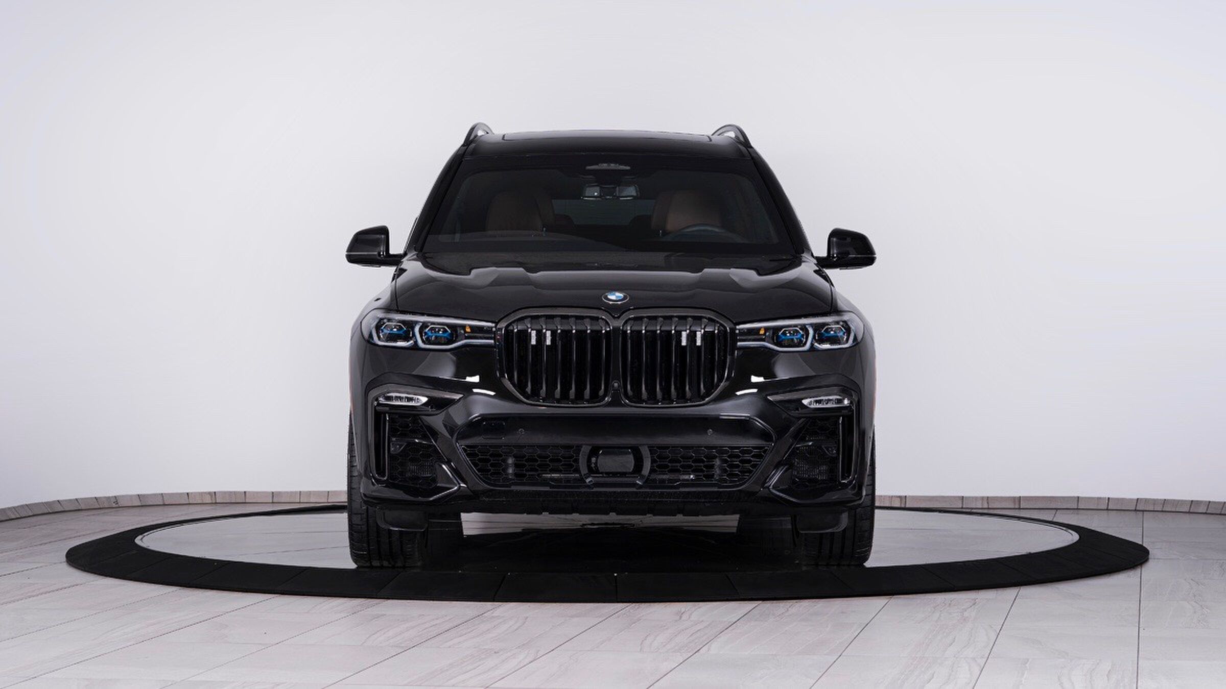 BMW-X7-3