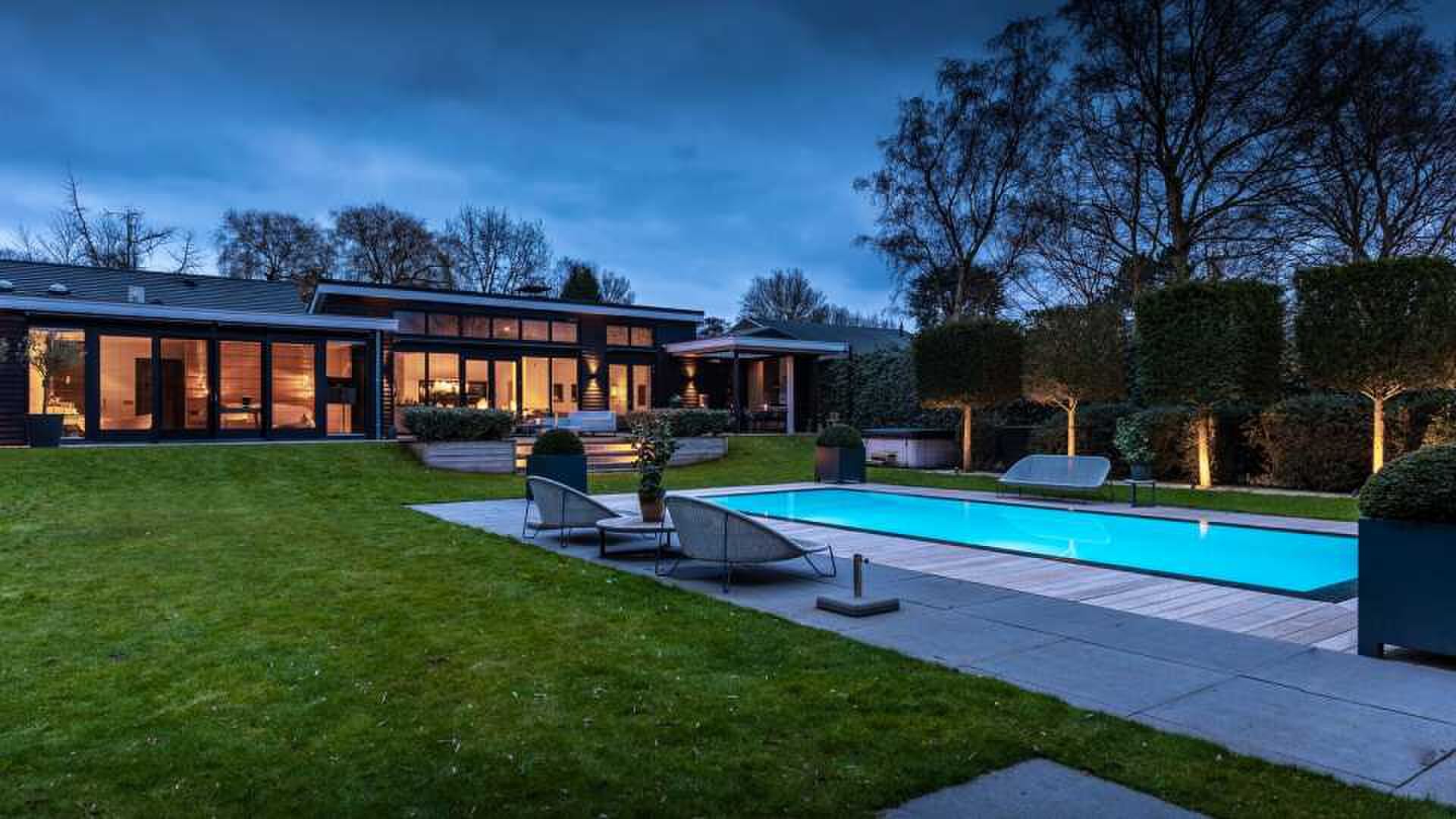 Ronald Koeman villa