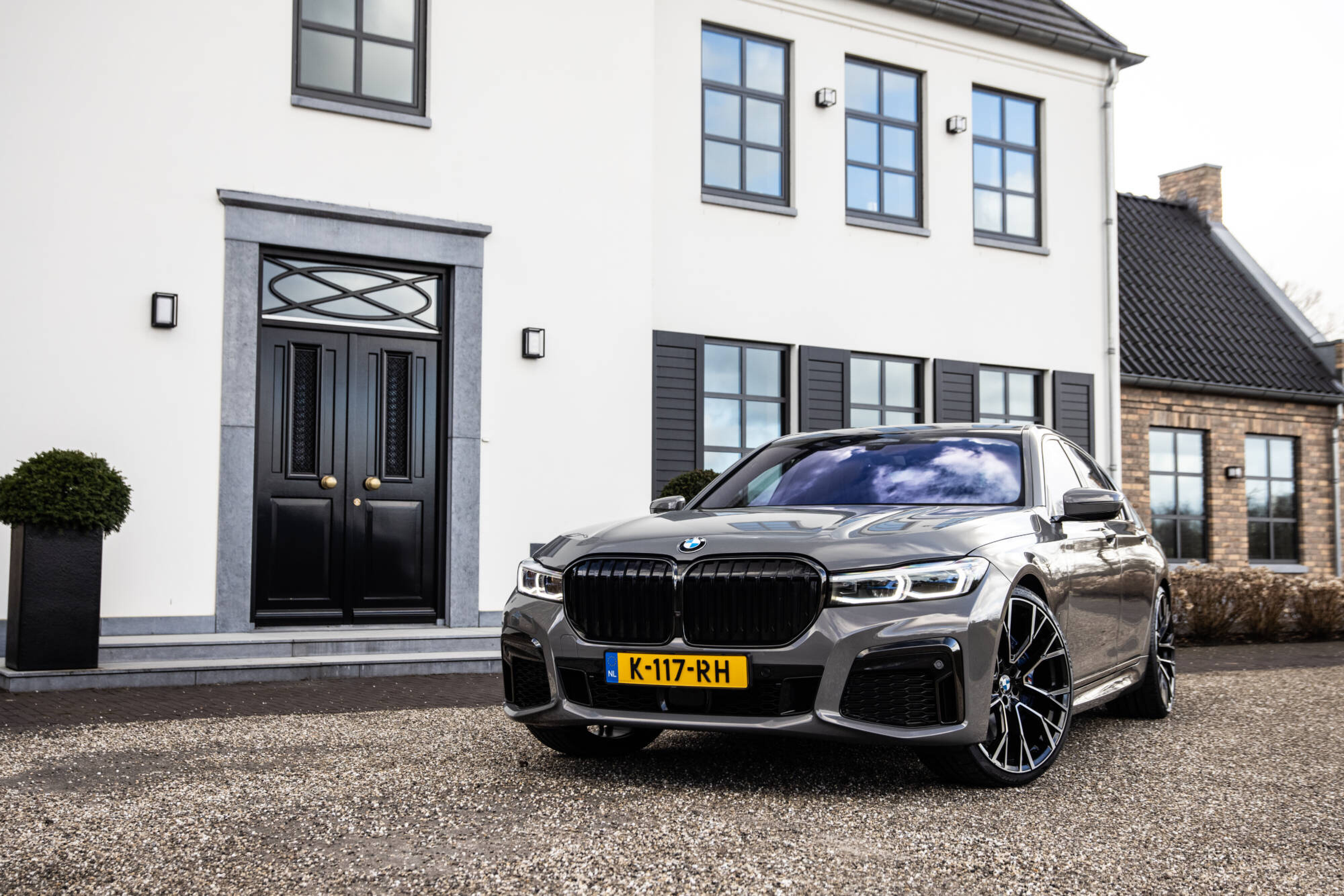 BMW-7-serie-8