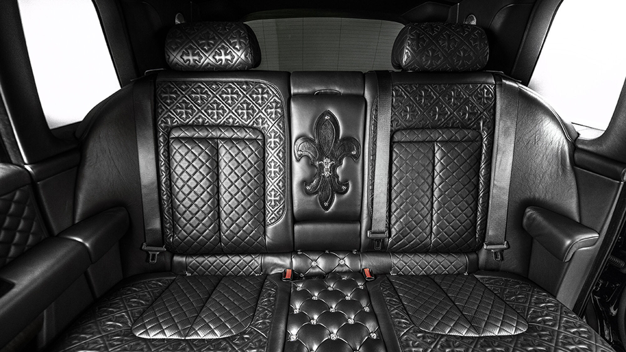 Drake-Hearts-Rolls-Royce-2