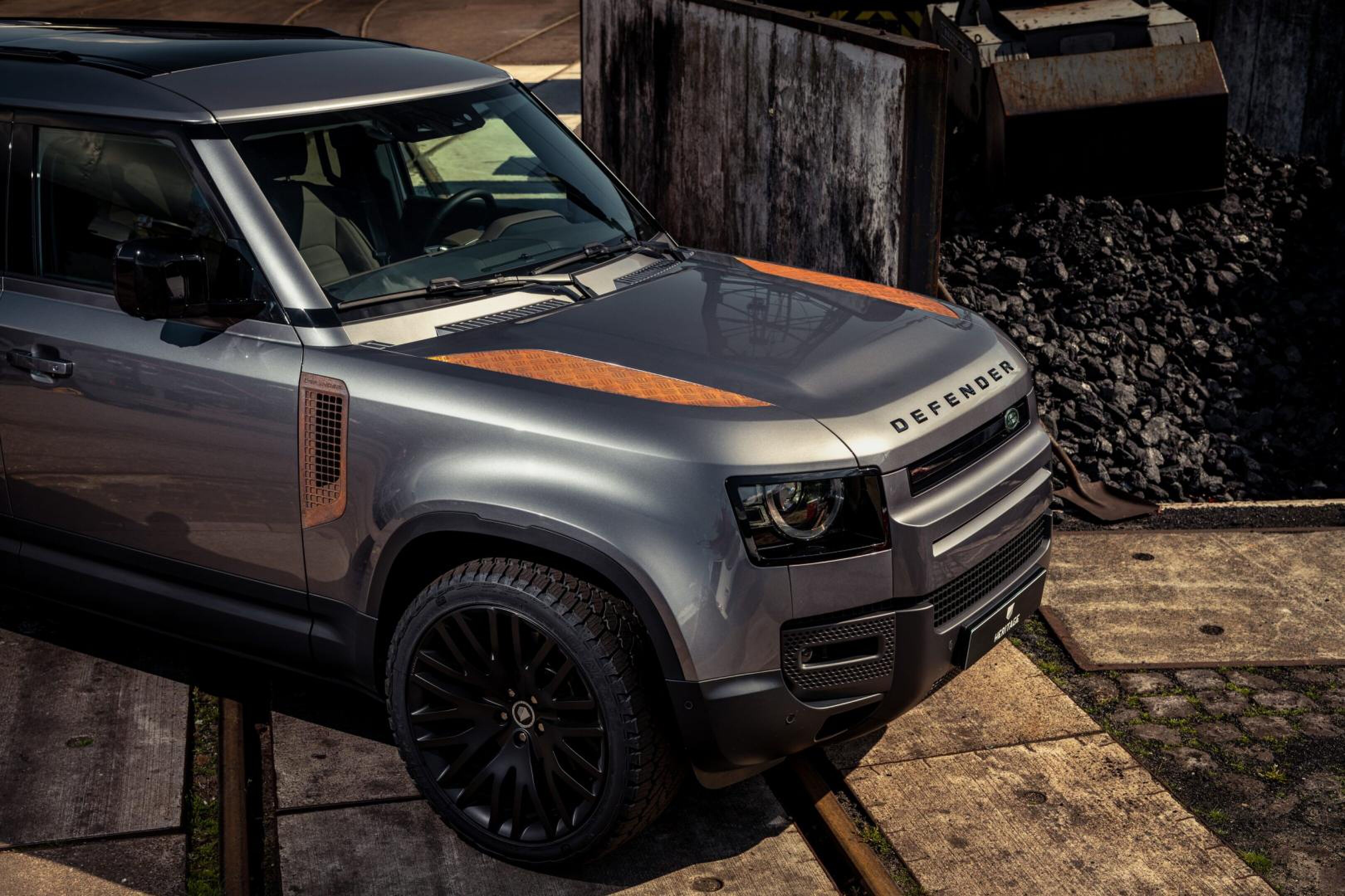 Land-Rover-Defender-2