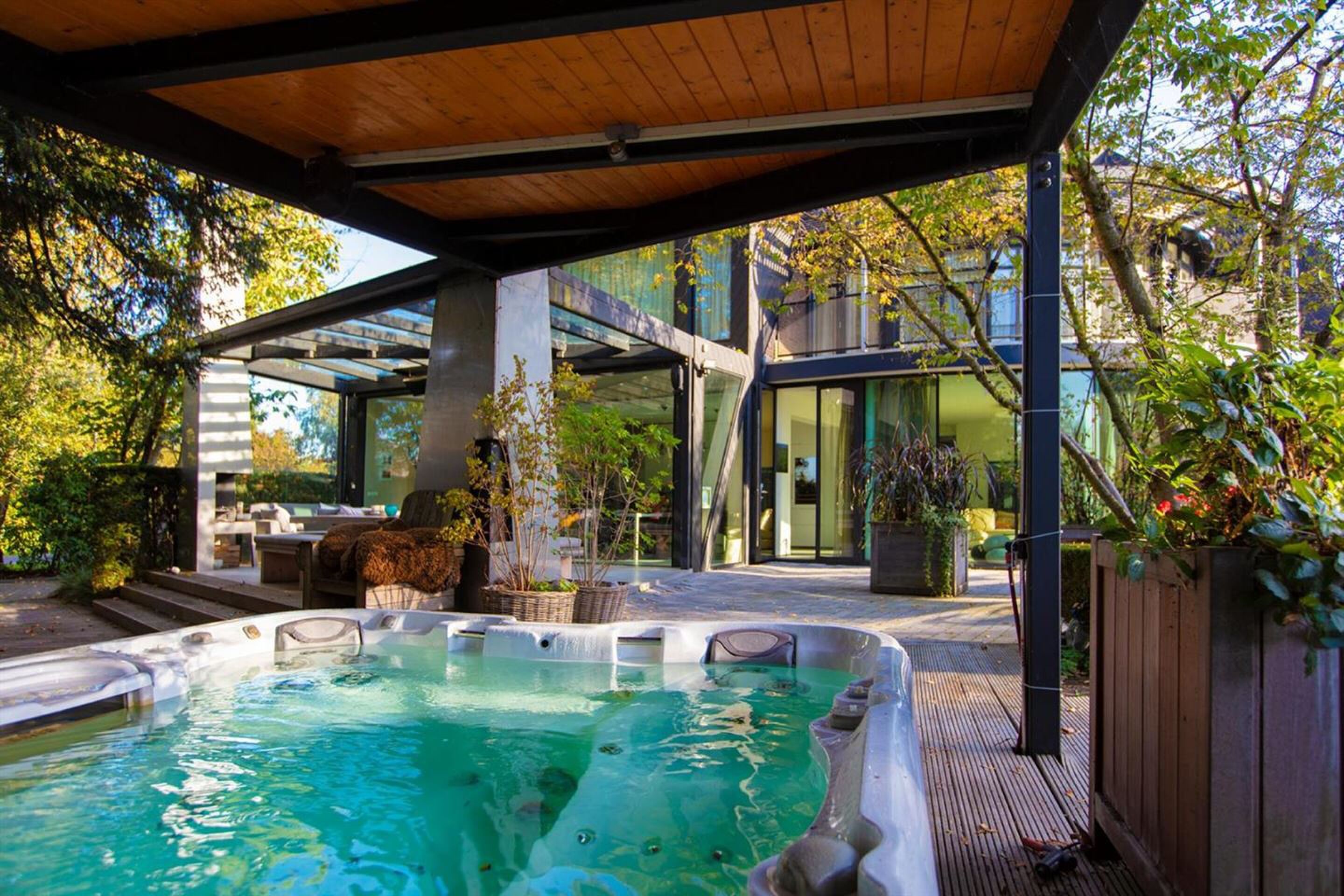jacuzzi