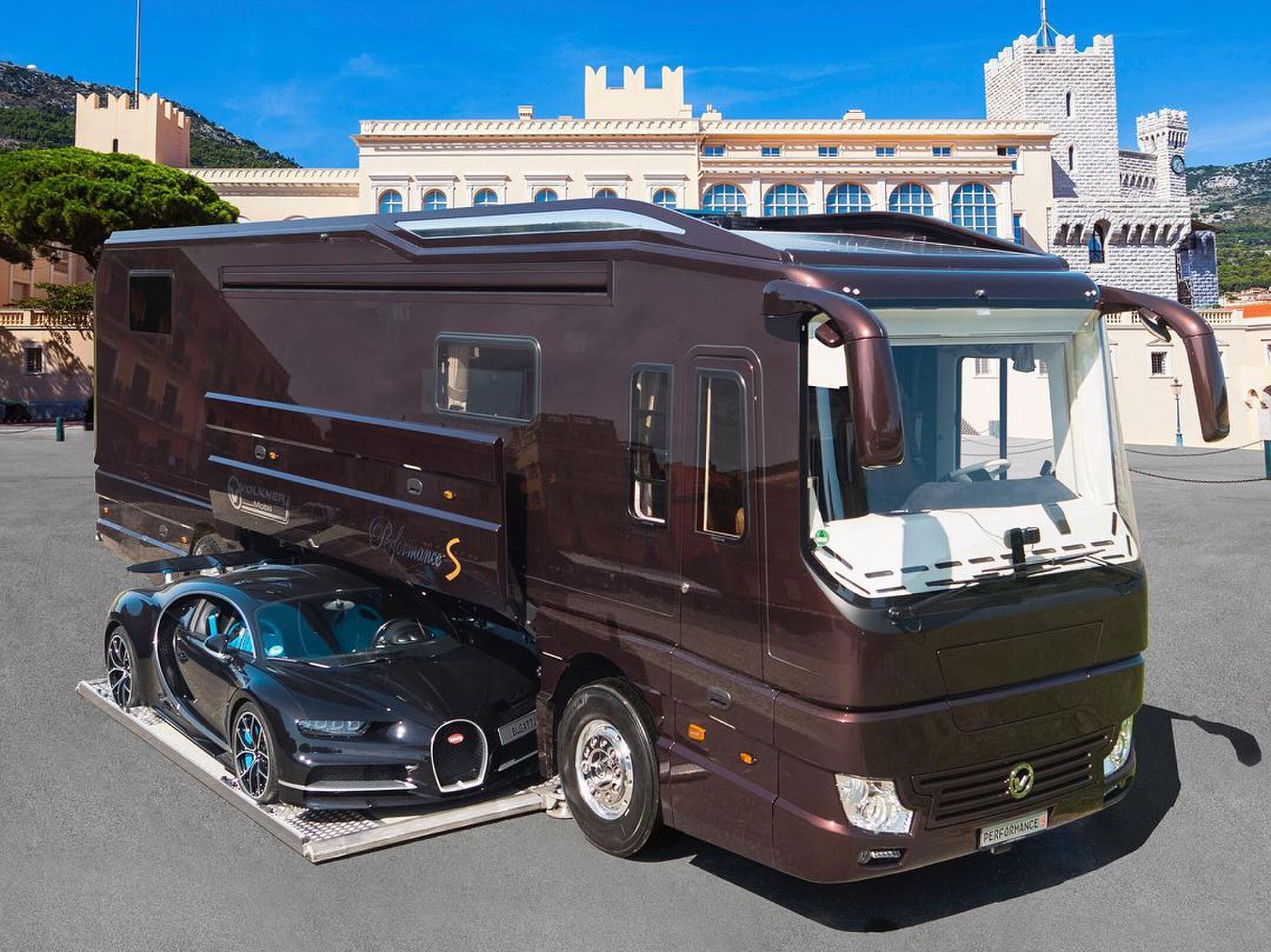 Camper