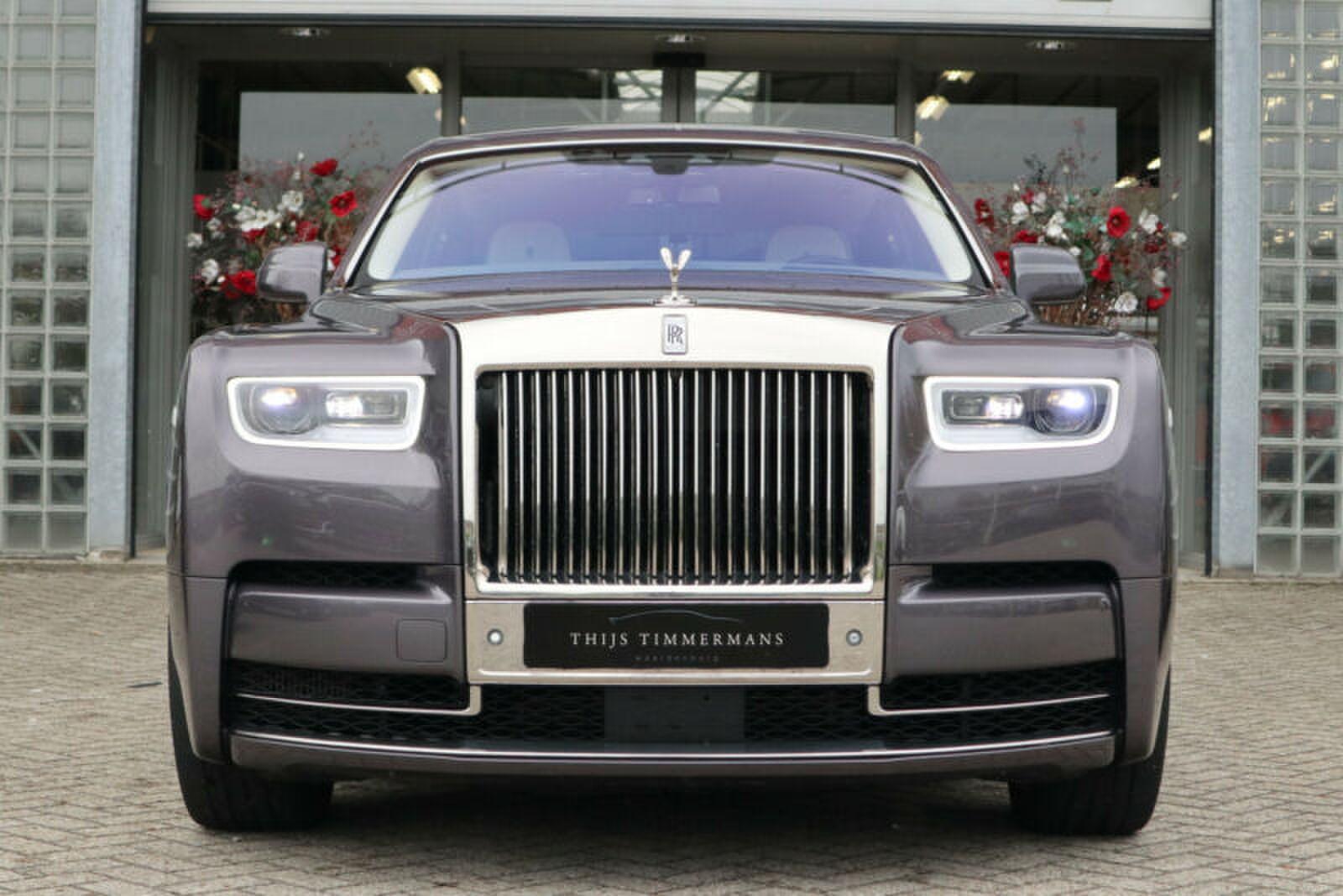 Peter-Gillis-Rolls-Royce-4