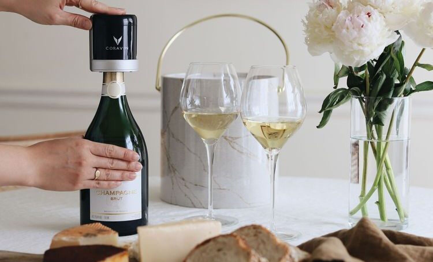 Hoe bewaar je een mousserende wijn – Coravin innoveert met de Coravin Hoe bewaar je een mousserende wijn – Coravin innoveert met de Coravin