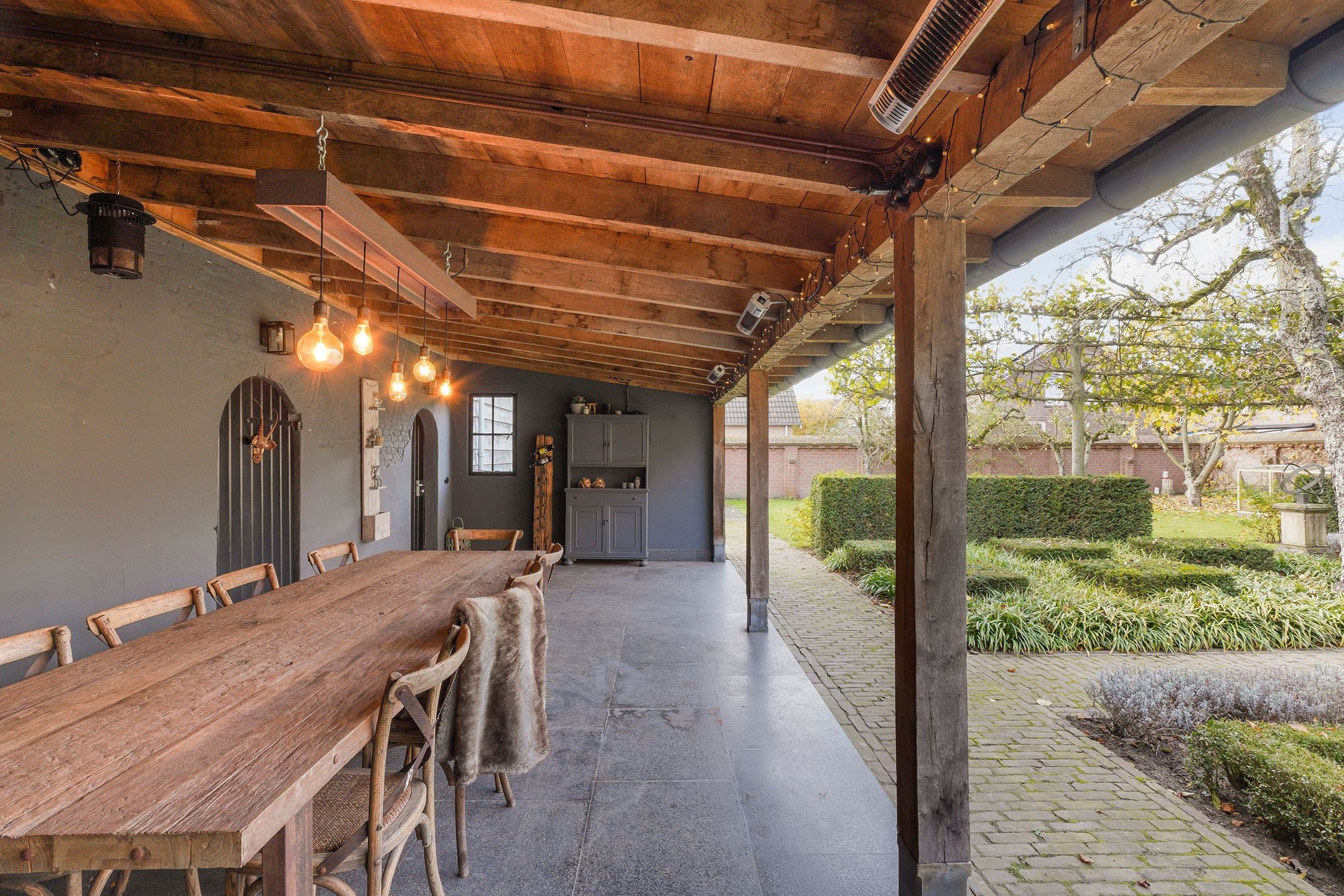 klooster achtertuin
